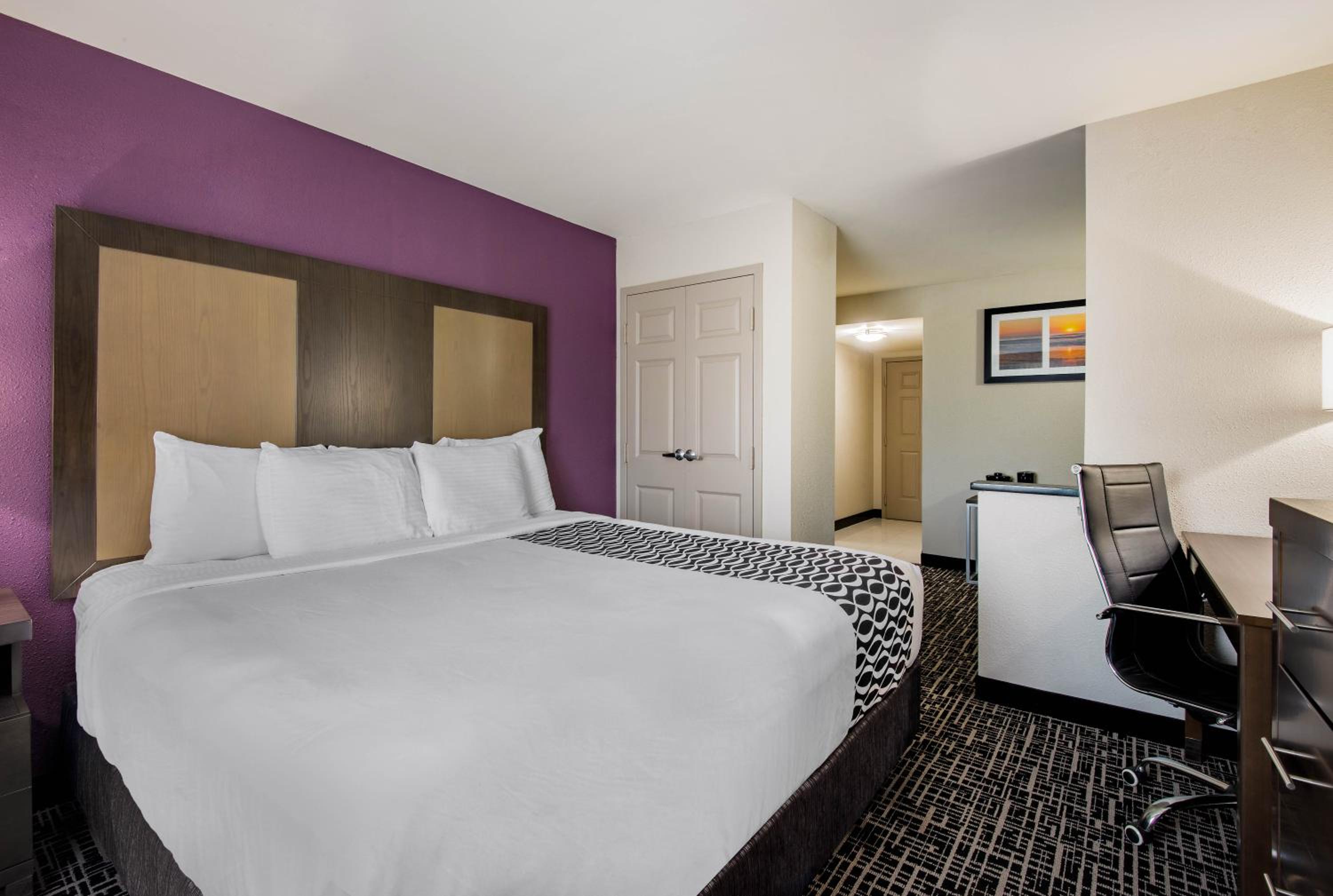 King Room - Disability Access - Photo 1