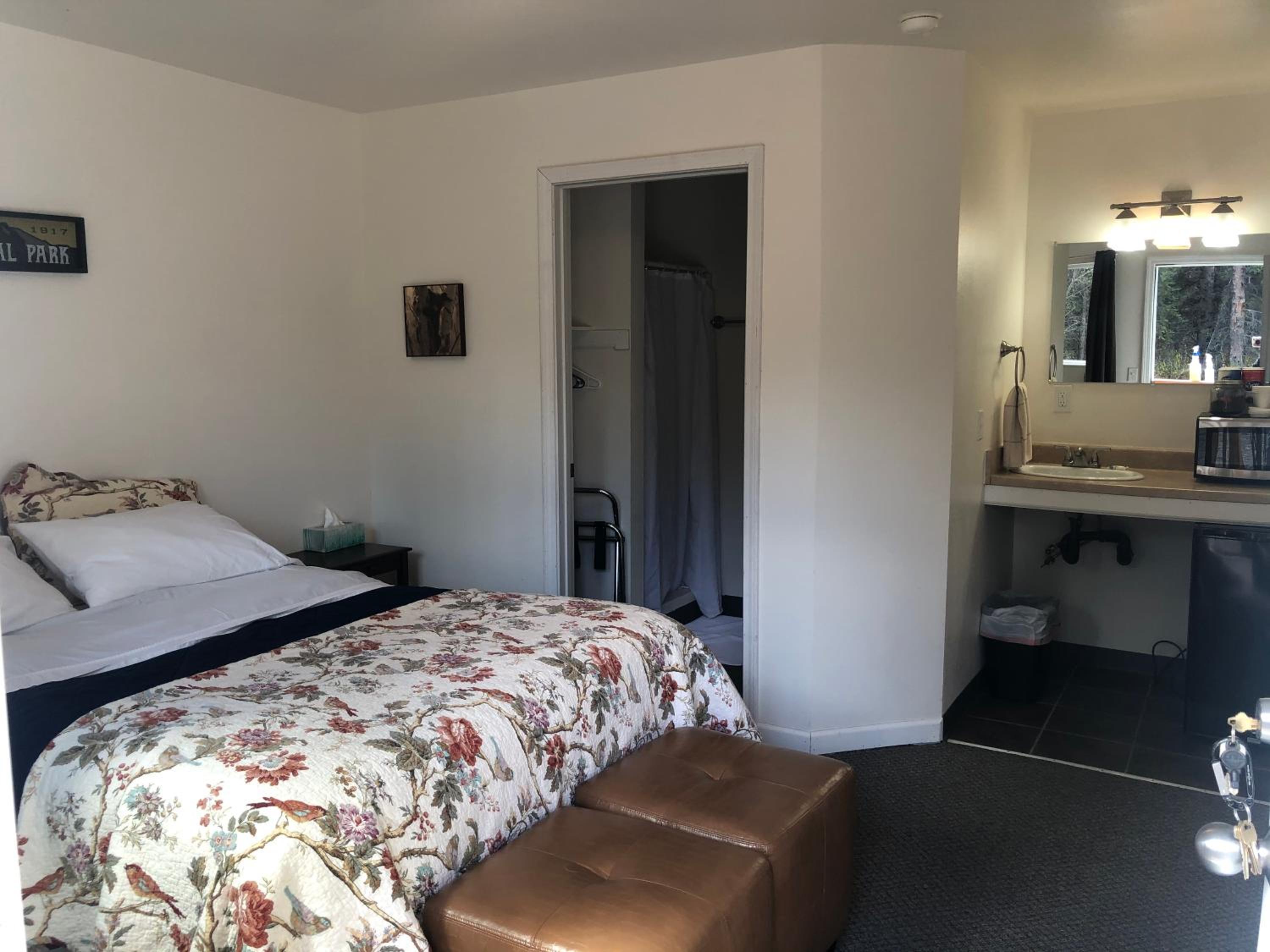Queen Room with Balcony