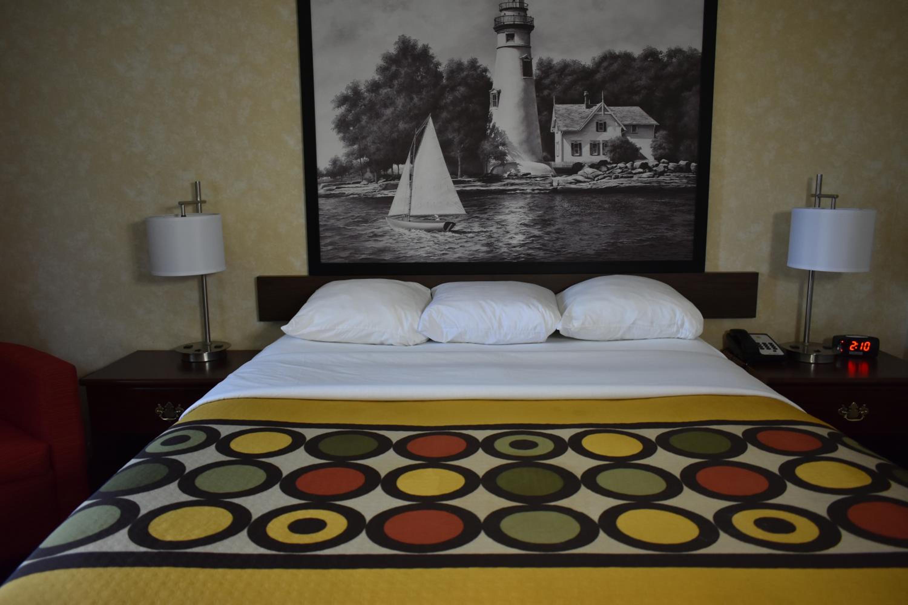 Super 8 by Wyndham Maumee Perrysburg Toledo Area, Photo 5