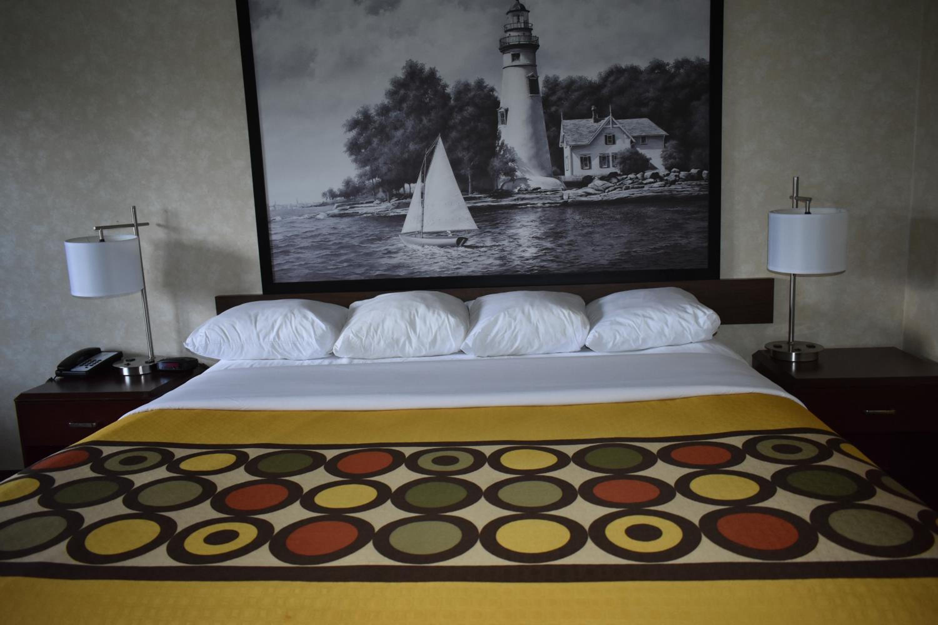 King Room - Non-Smoking photo 3