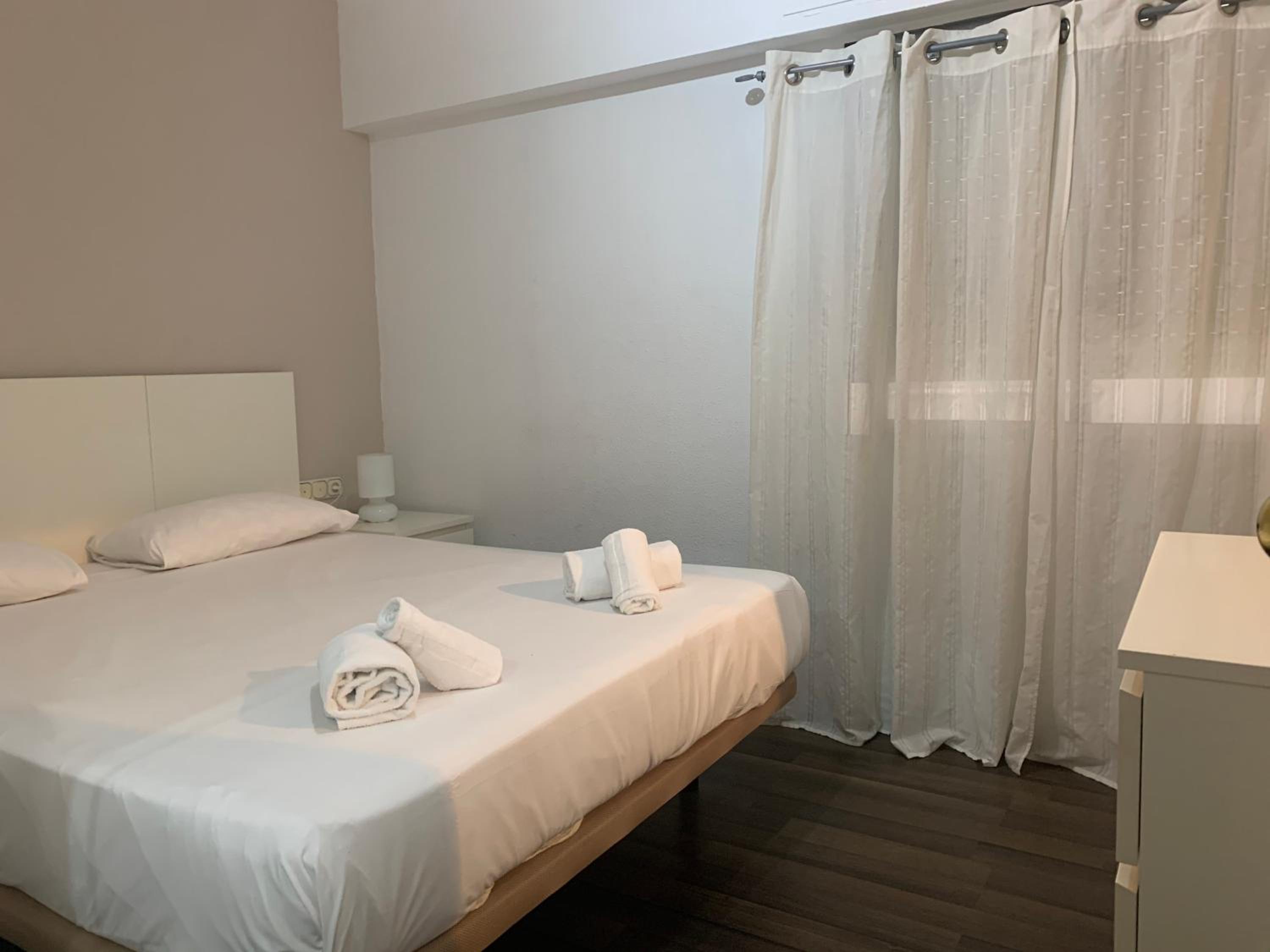 One-Bedroom Apartment - Photo 15