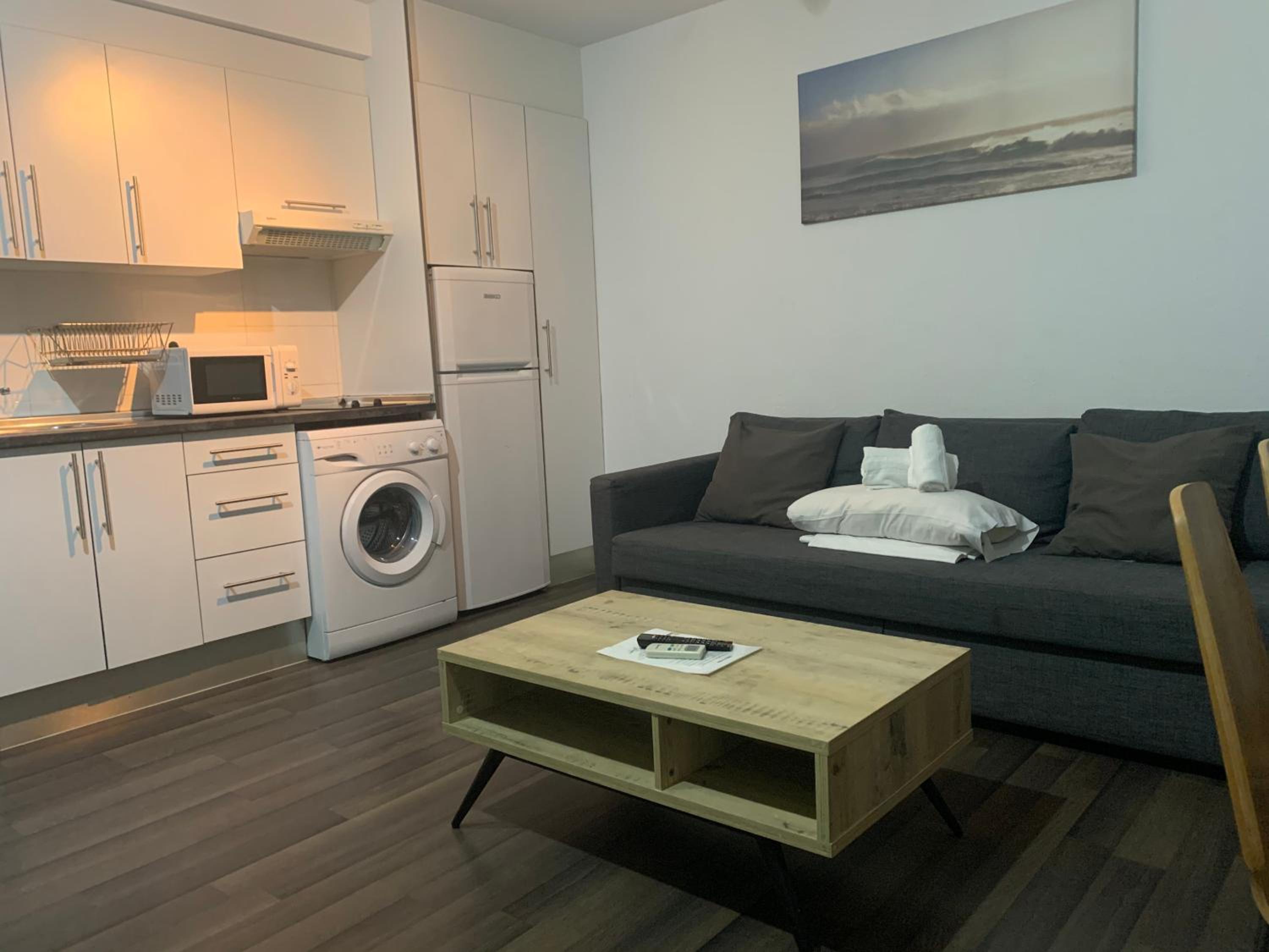 One-Bedroom Apartment - Photo 24