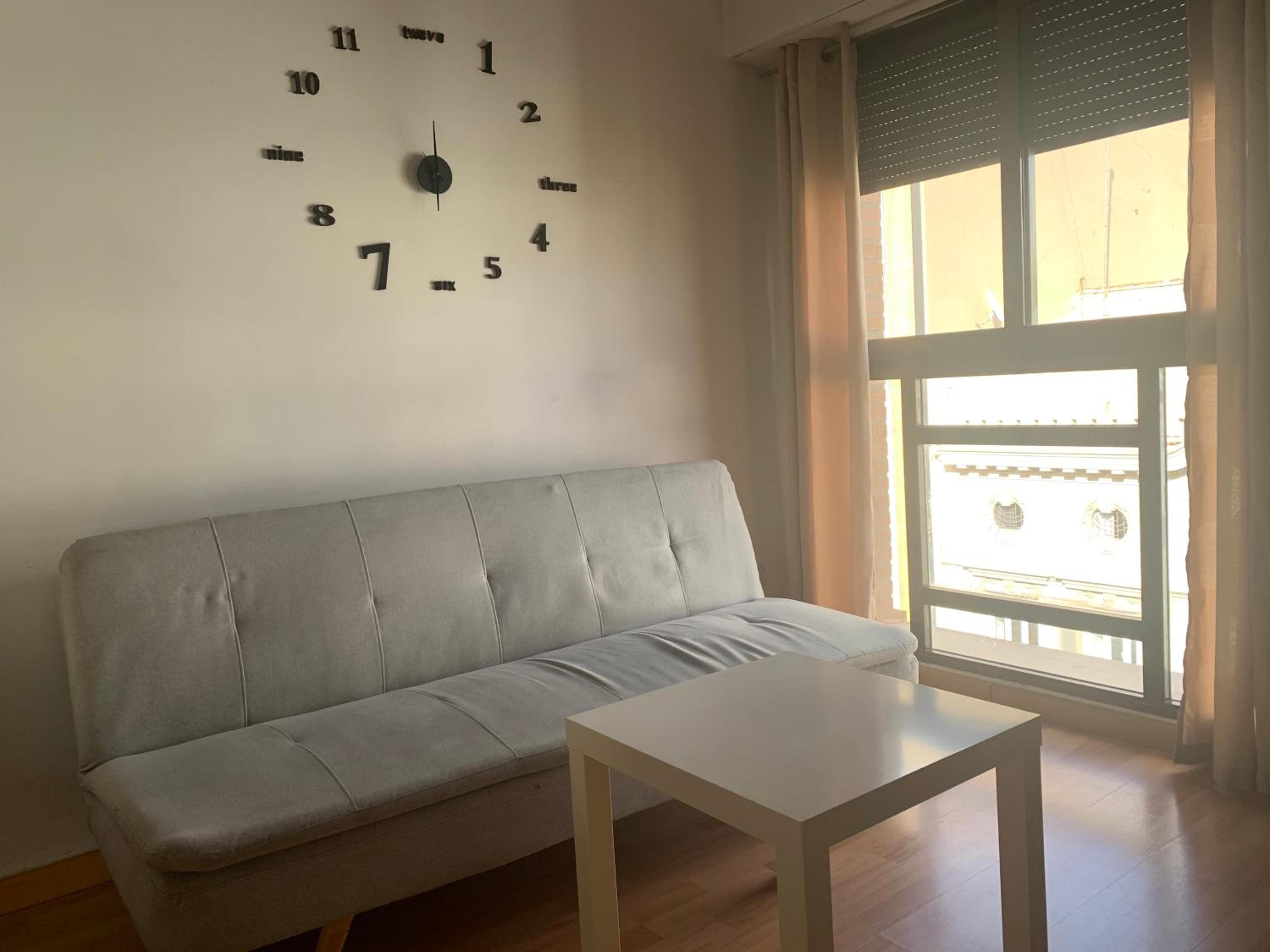 Studio Apartment - Photo 20