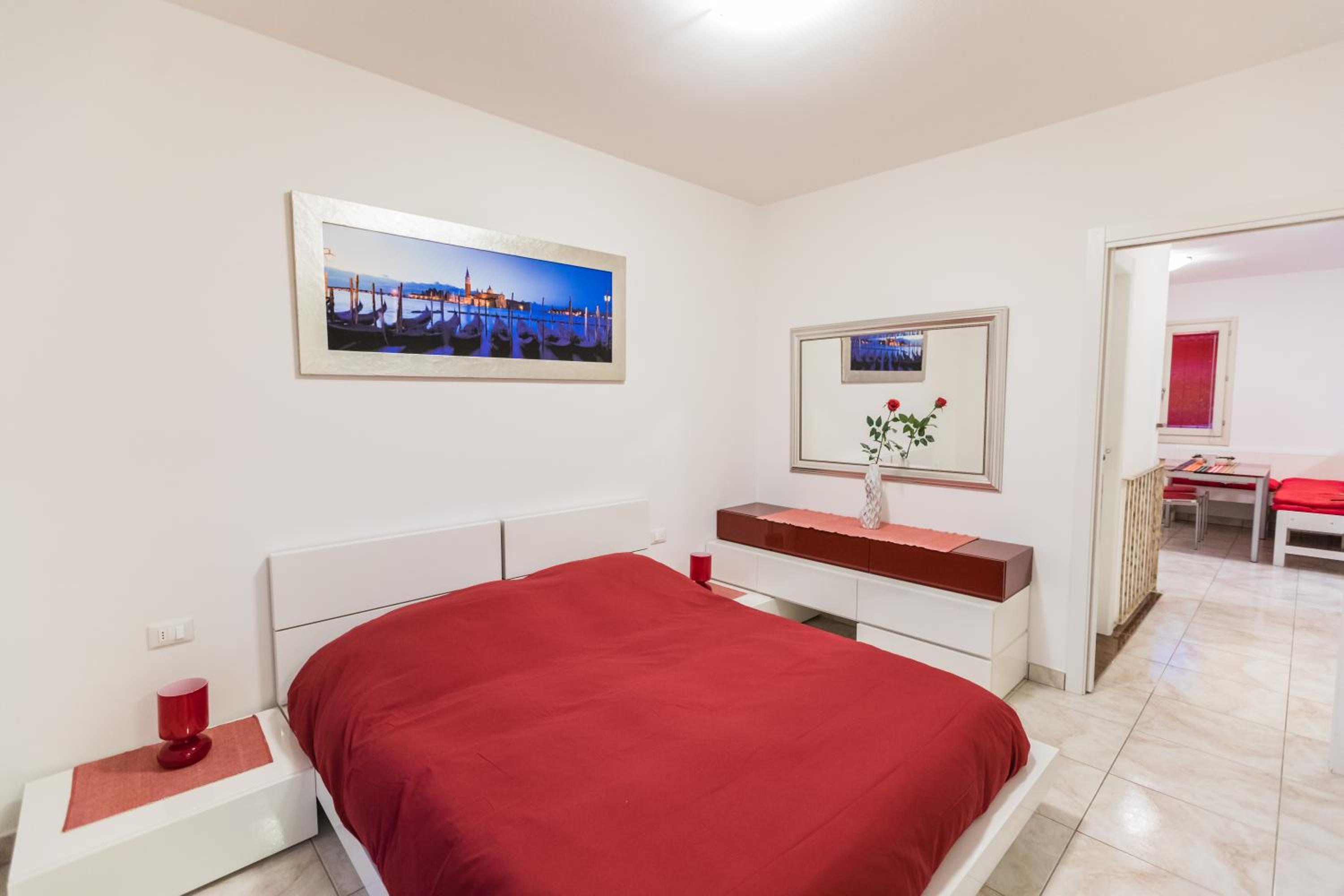 Two-Bedroom Apartment - Photo 6
