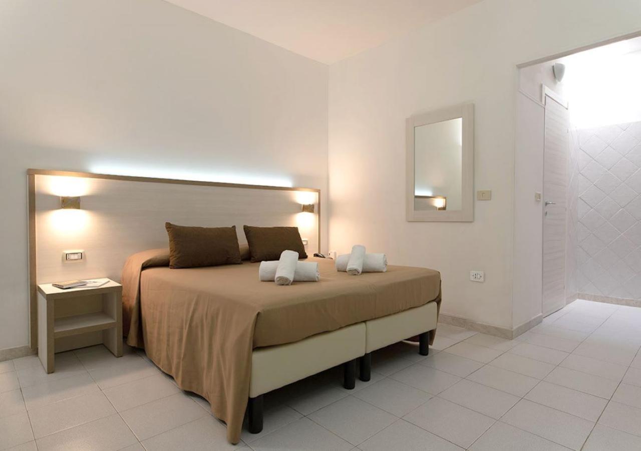 Quadruple Room - Photo 1