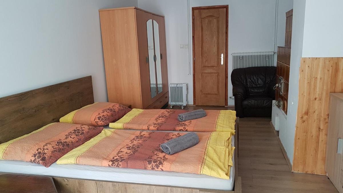 Double Room with Private Bathroom photo 2
