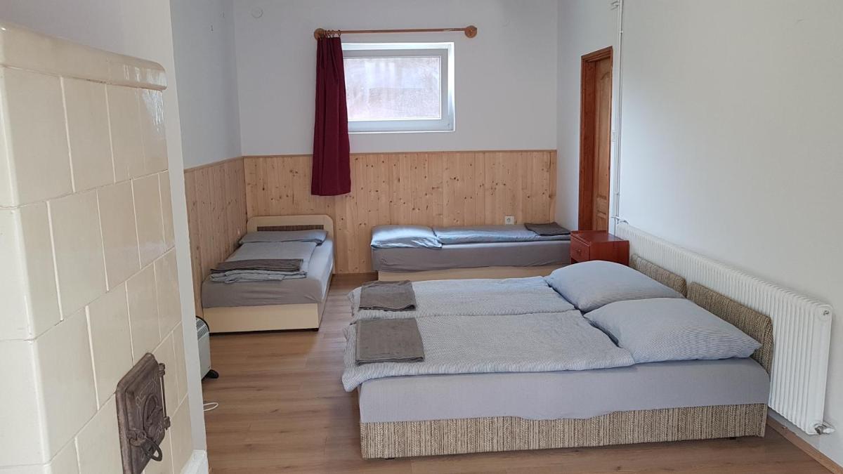 Double Room with Private Bathroom photo 2