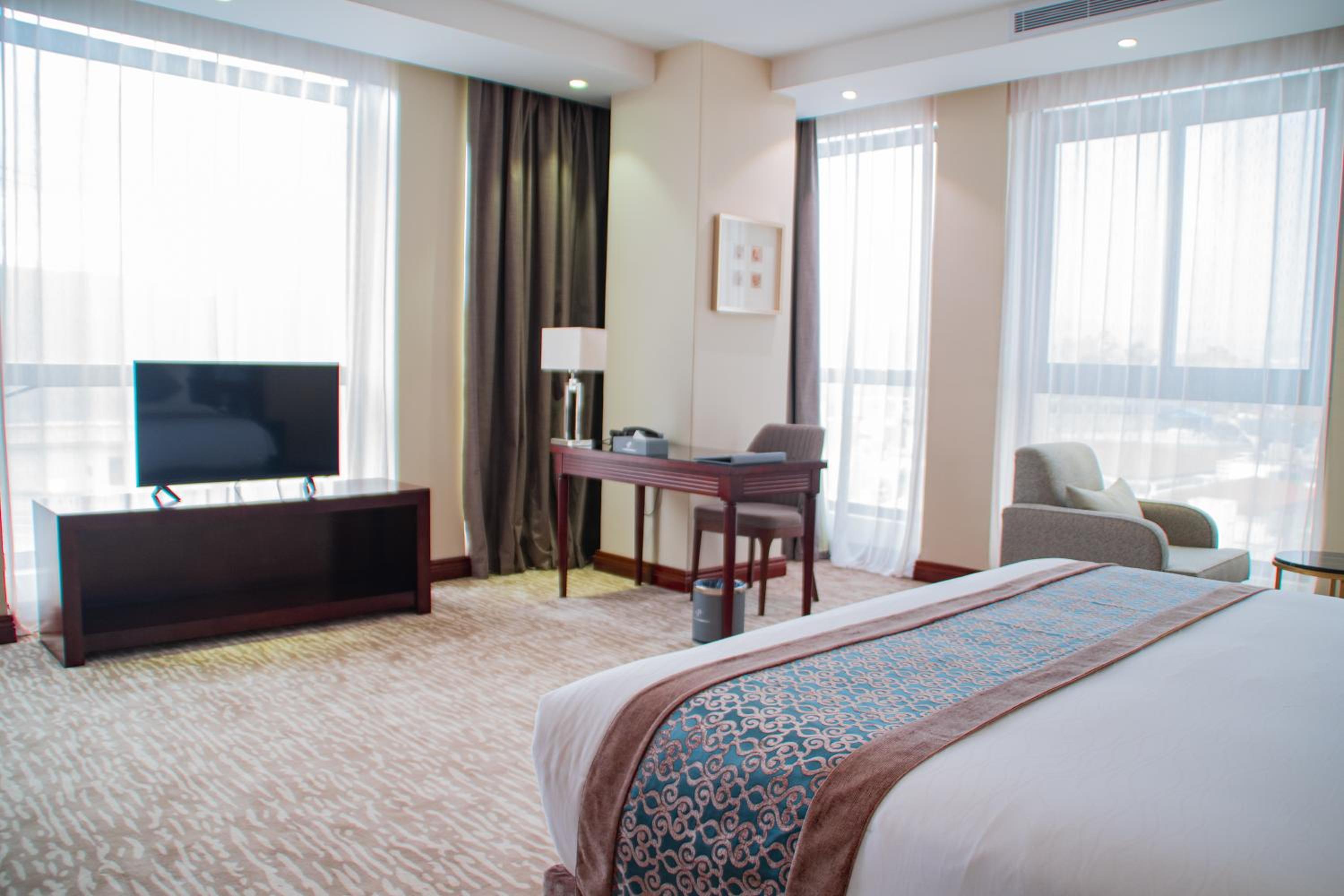 Superior King Room - Photo 1