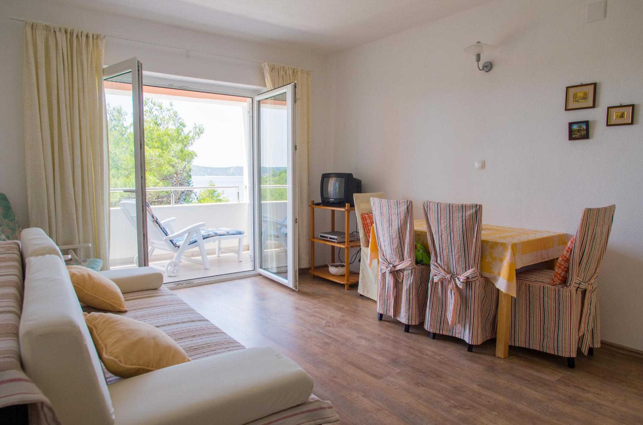 Studio Apartment with Sea View photo 2