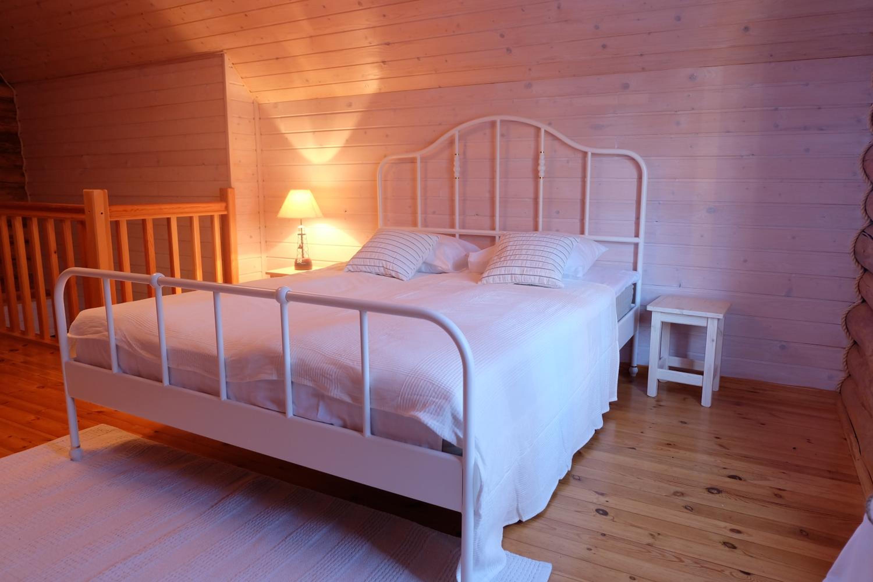One-Bedroom House photo 1