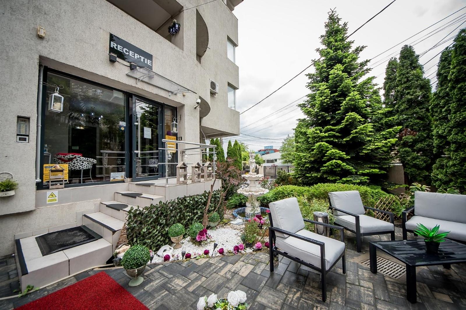 One-Bedroom Apartment with Balcony - Photo 28