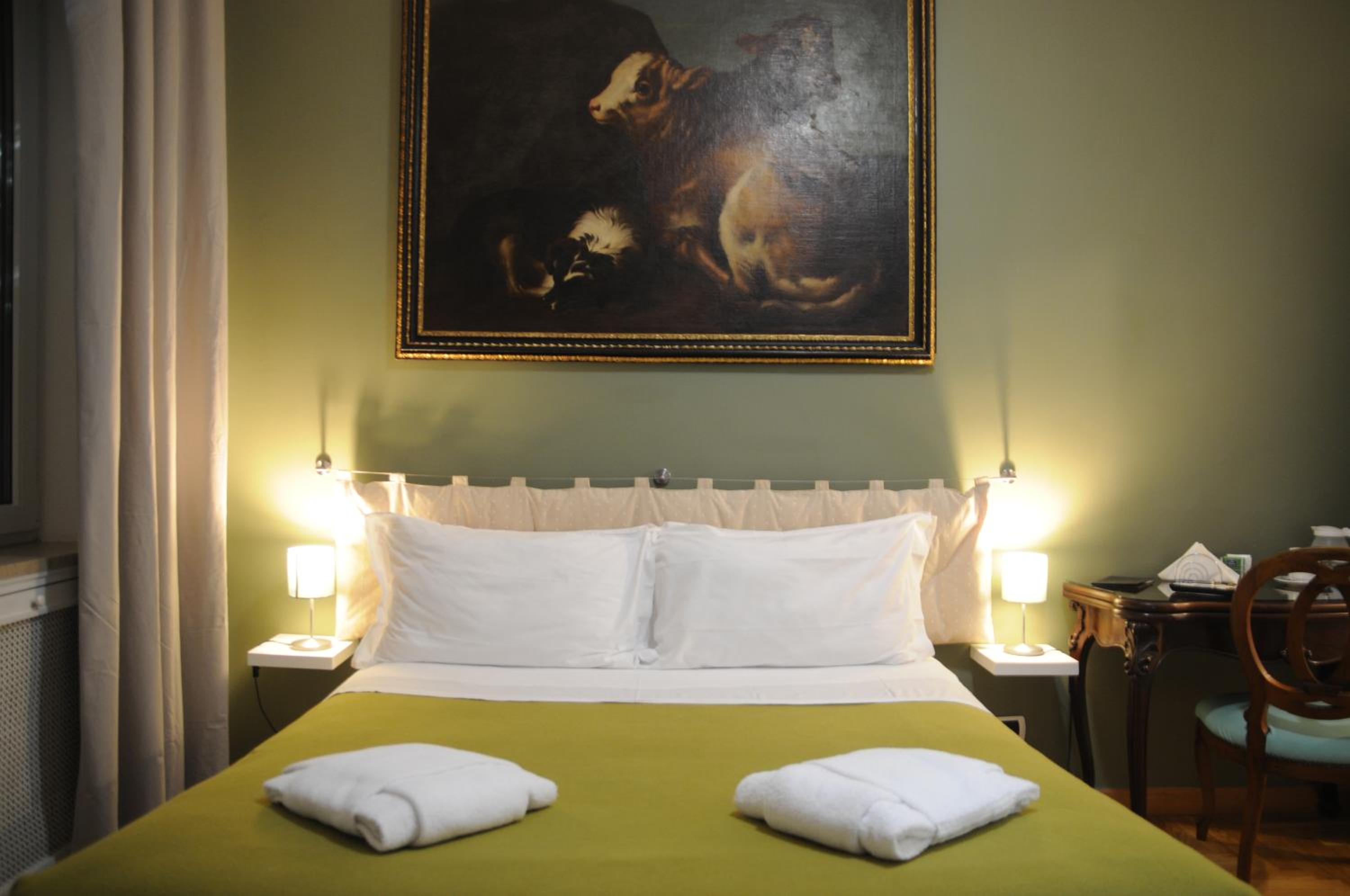 Double Room with Private External Bathroom and Balcony photo 2