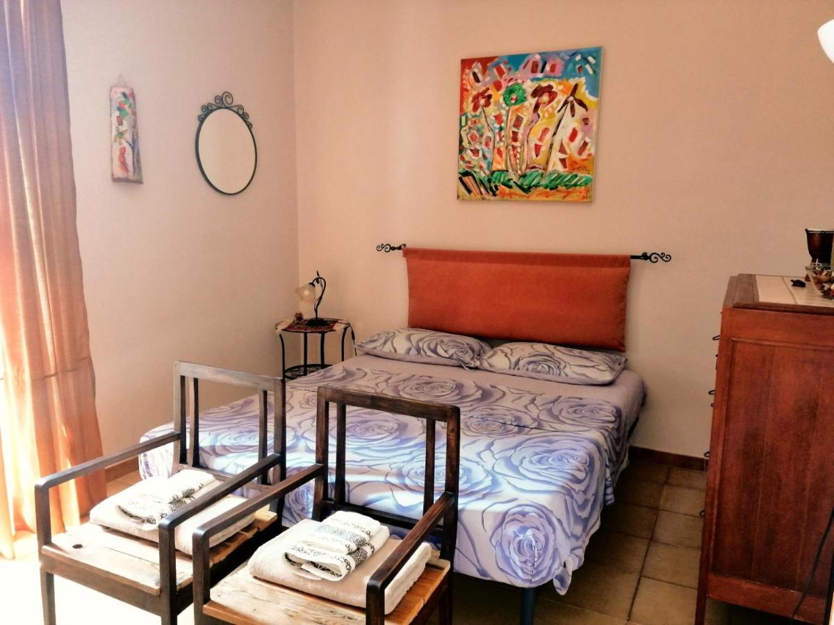 Double Room with Balcony - Photo 1