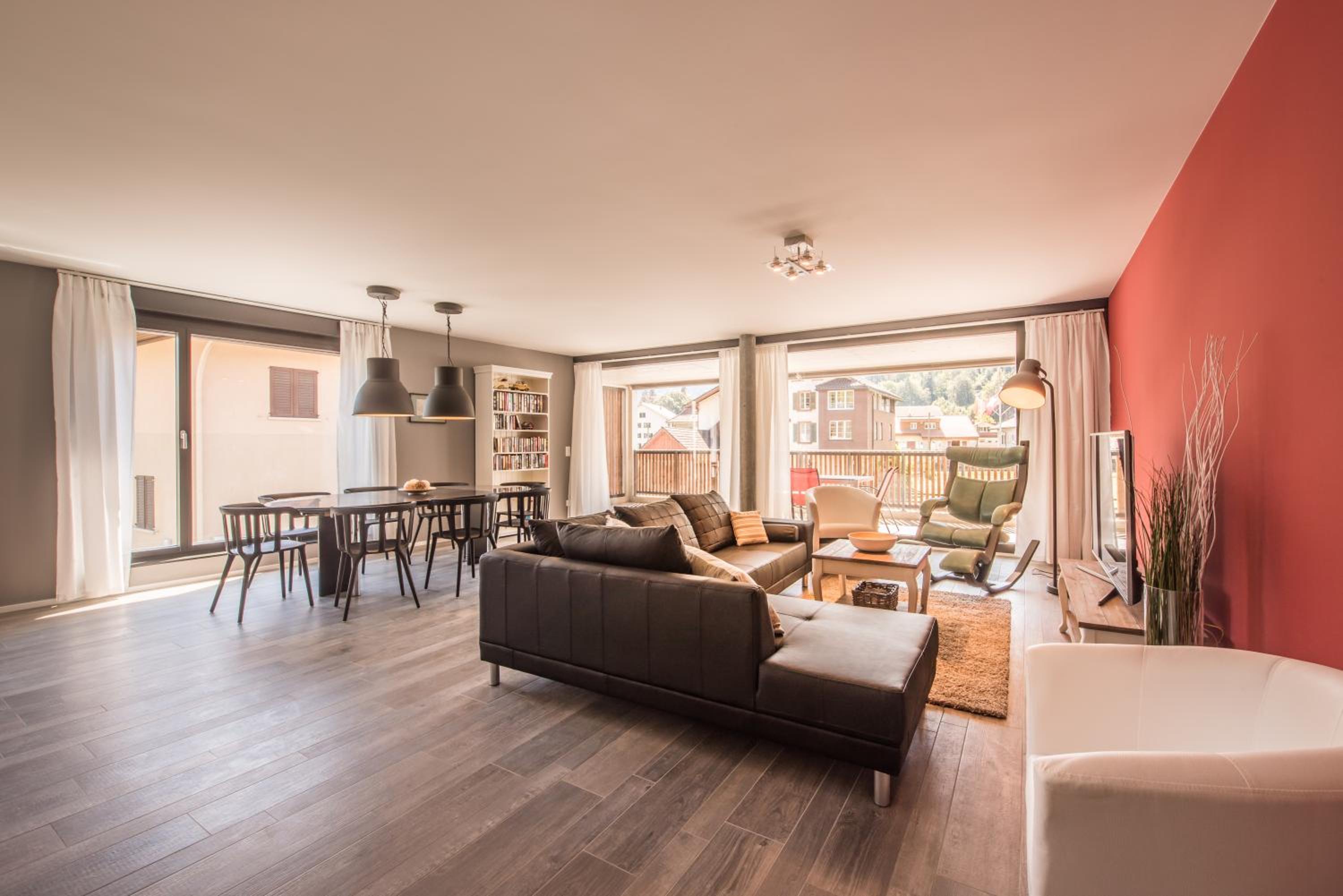 Four-Bedroom Luxury Apartment