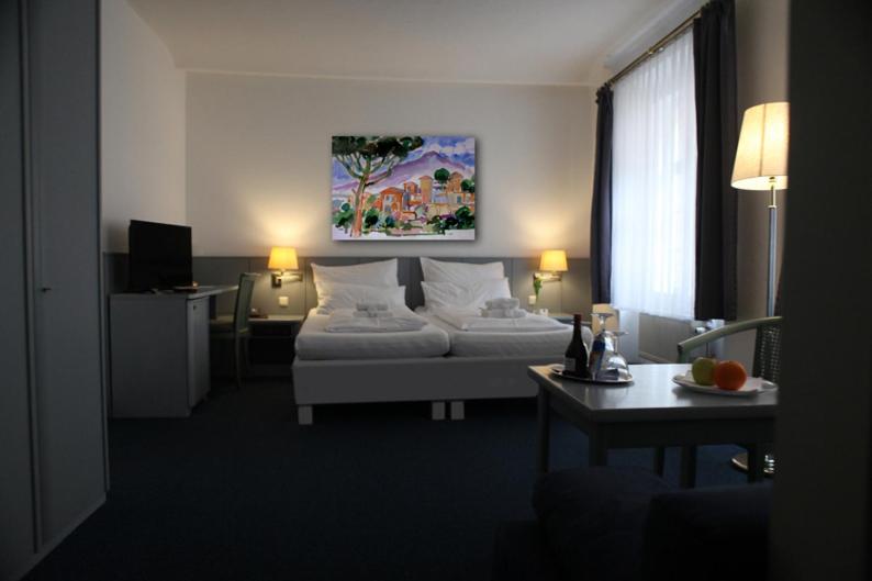 Double Room - Photo 2
