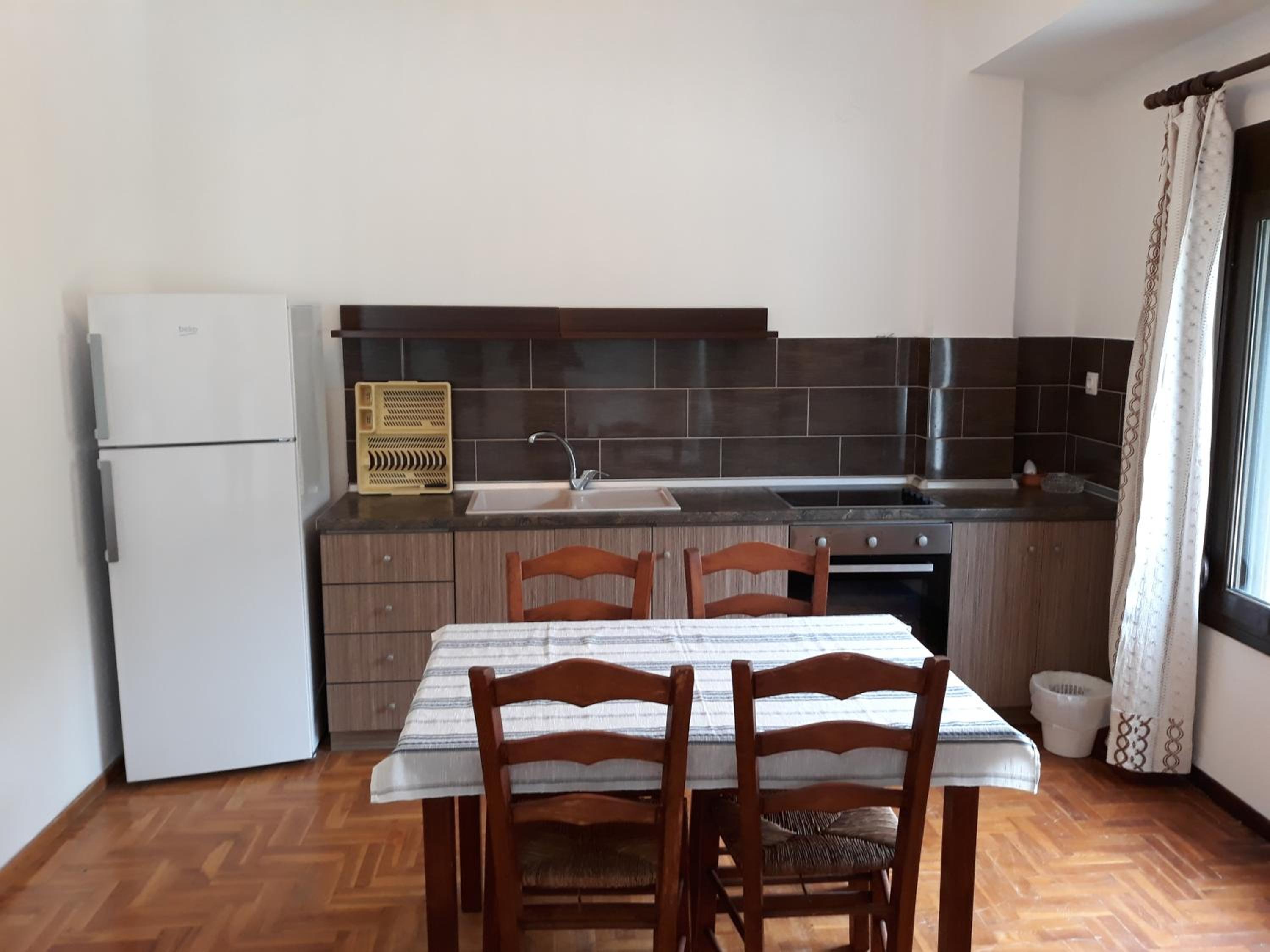 Apartment with Mountain View photo 3
