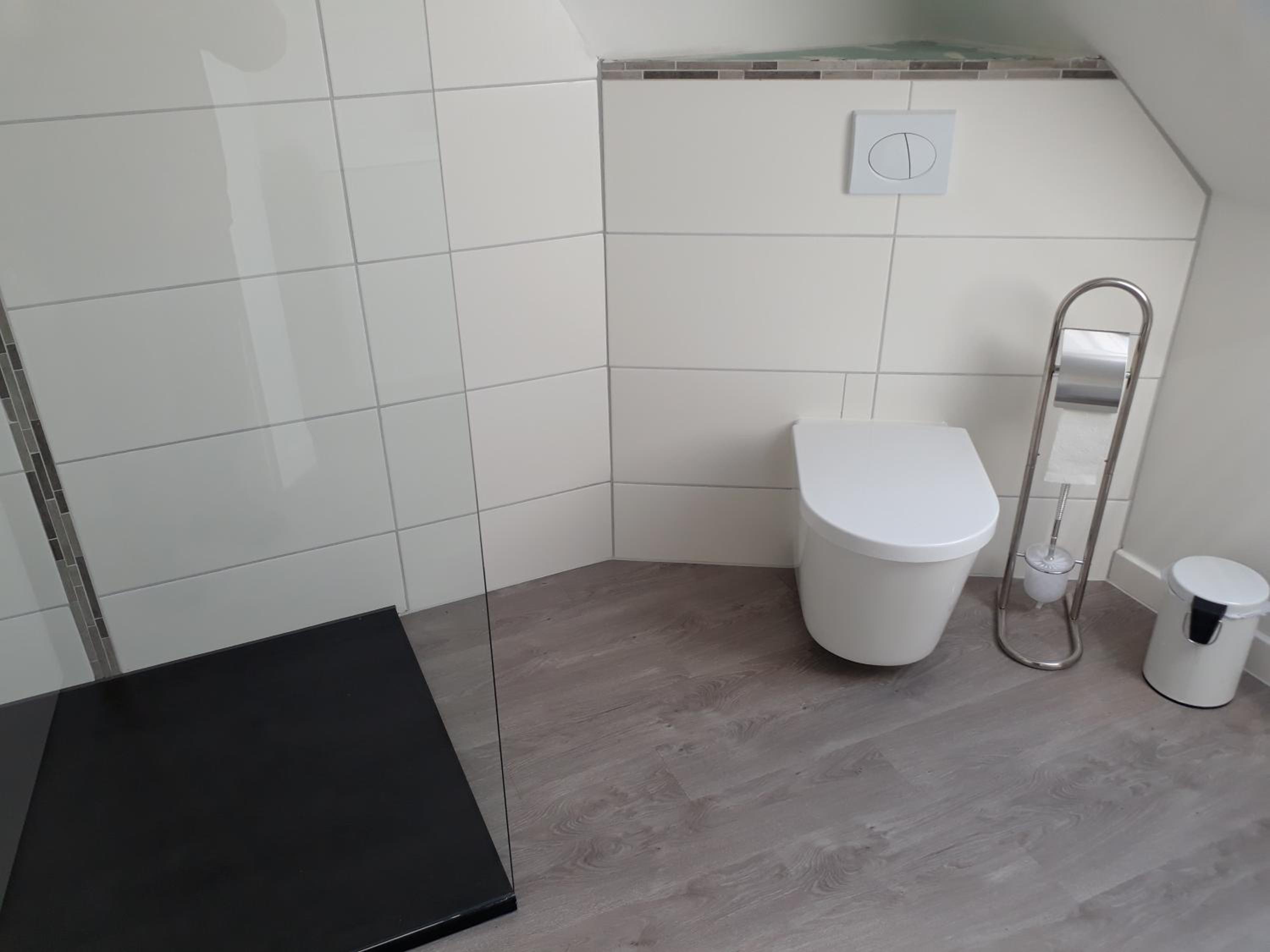Two-Bedroom Apartment - Photo 9
