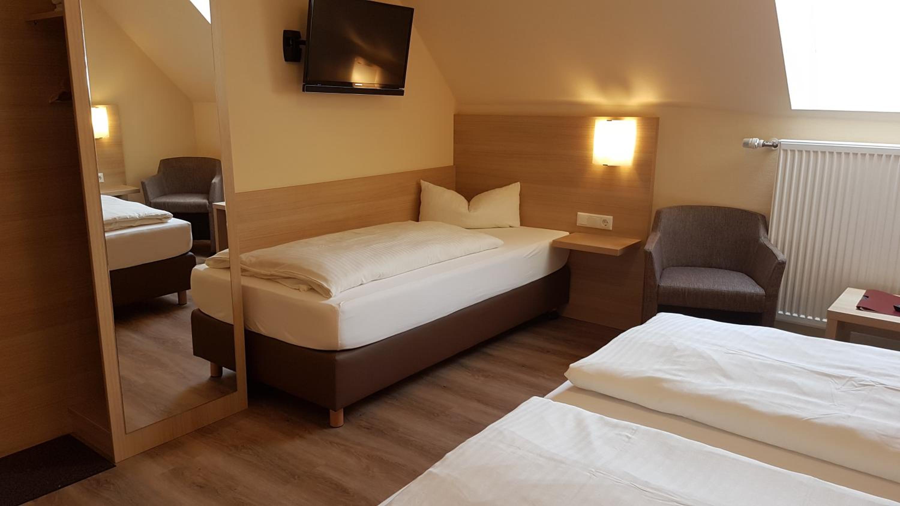 Classic Quadruple Room