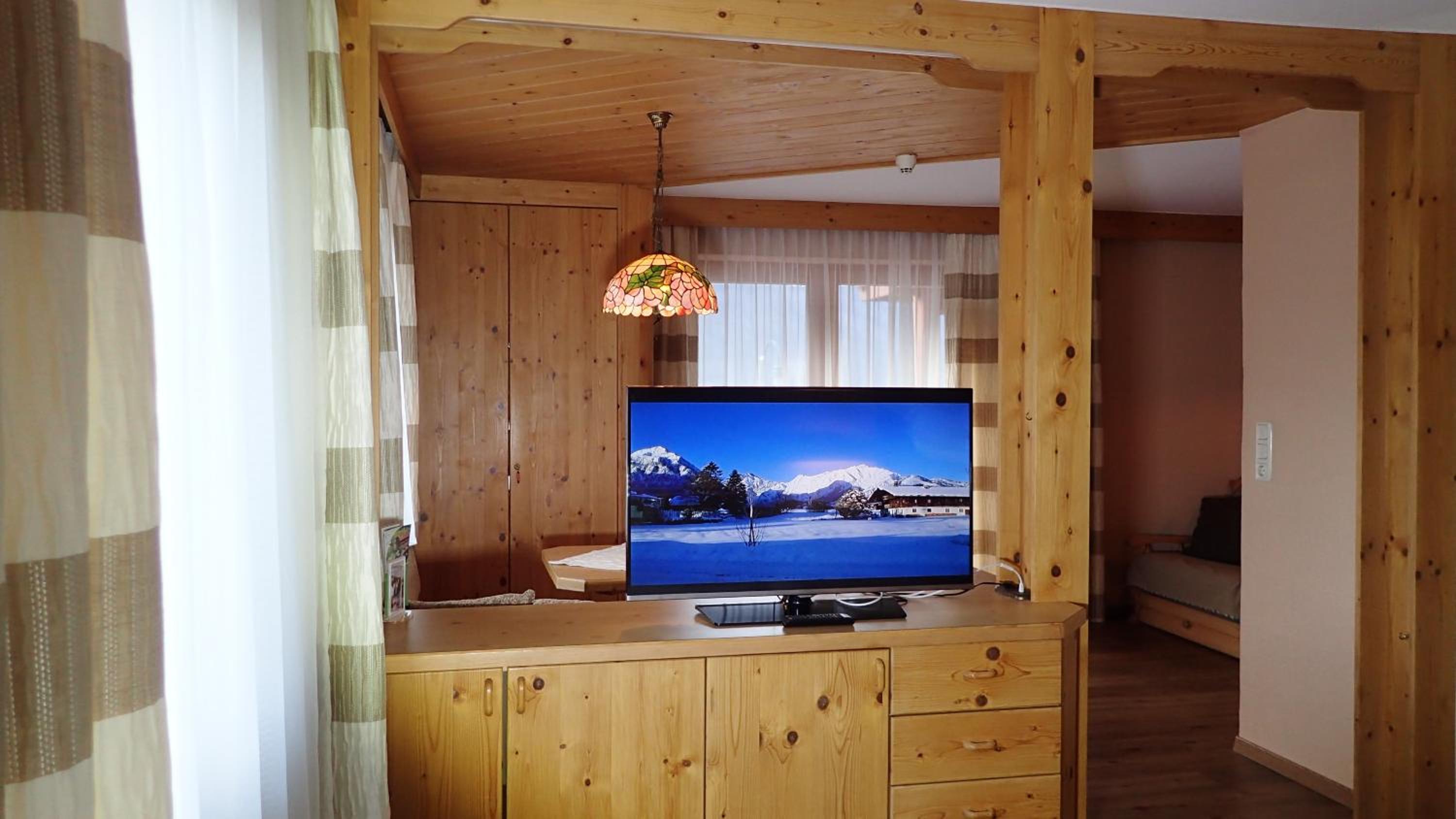 Apartment with Lake View photo 3