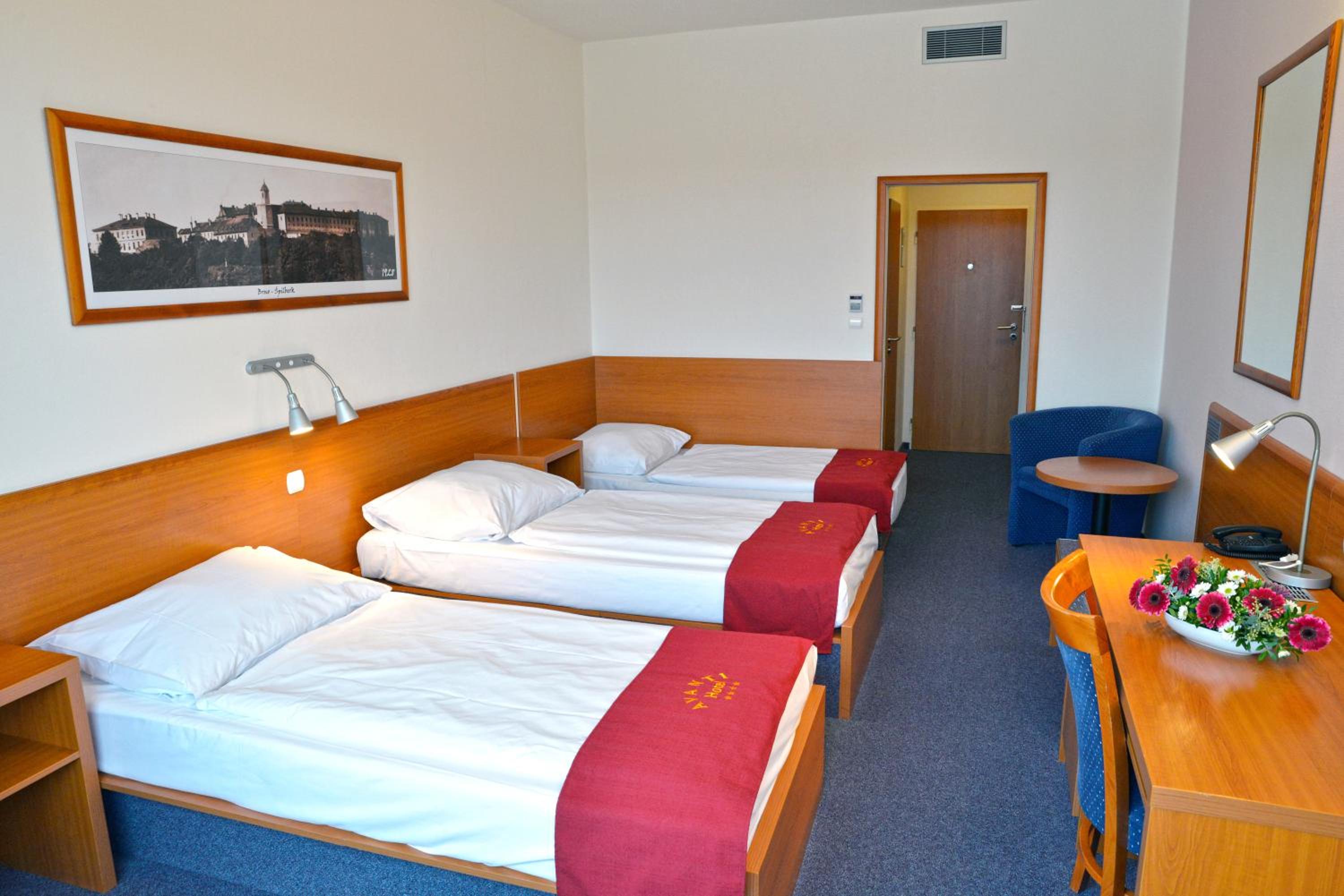 Triple Room with Access to public Relax Center - Photo 3