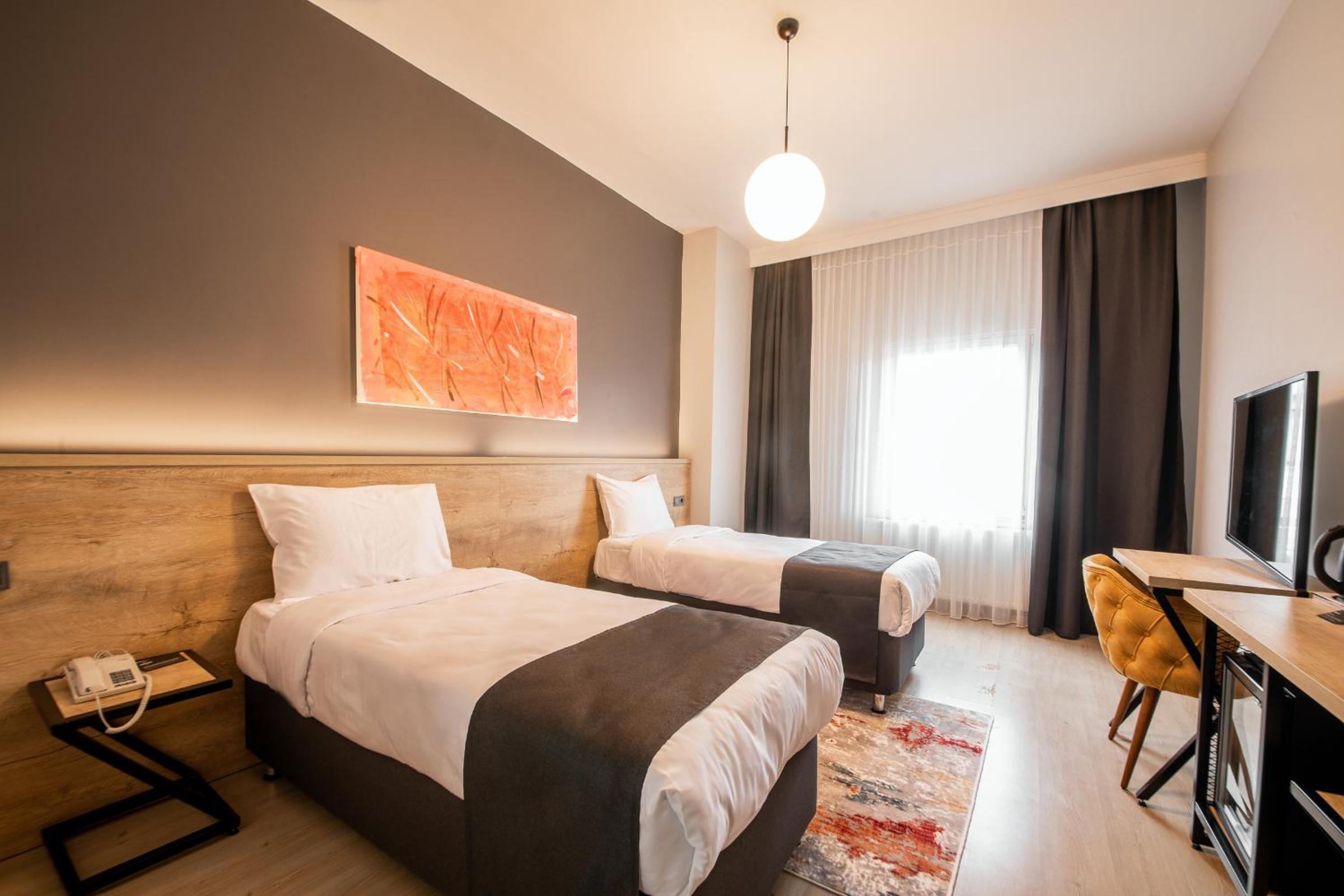 Superior Twin Room - Photo 1