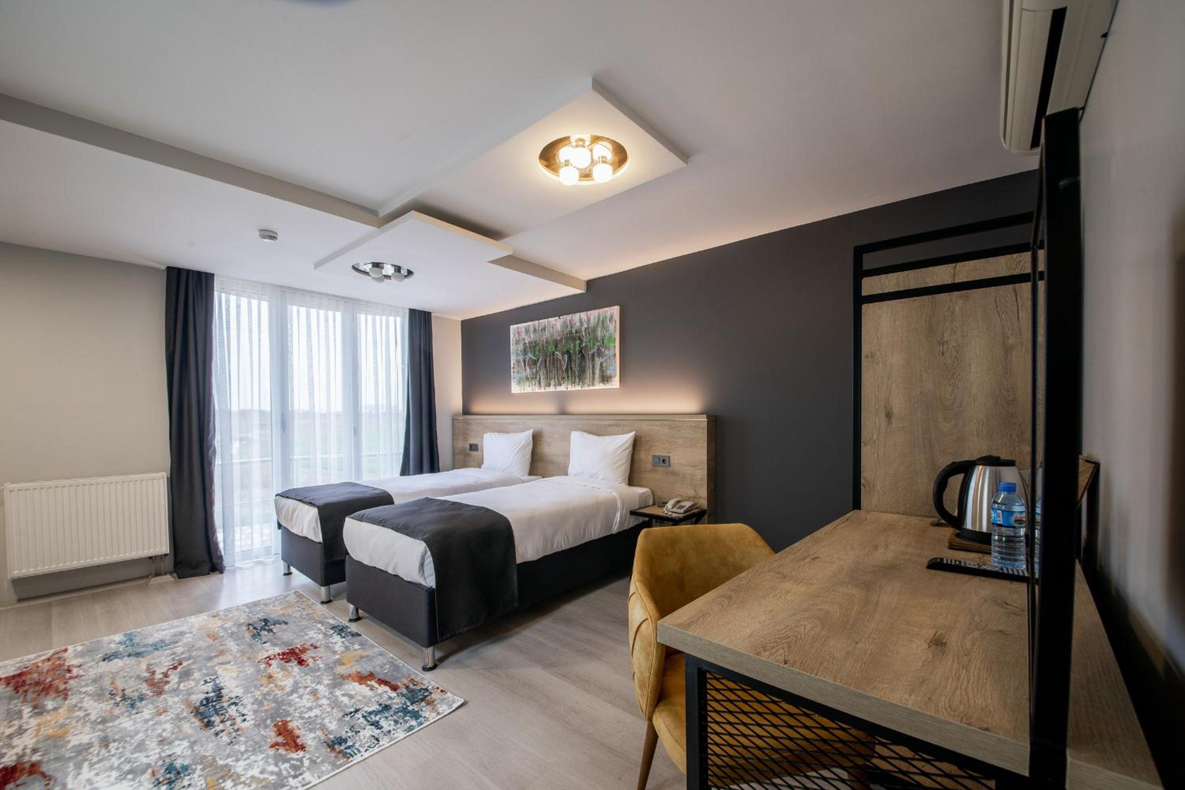 Superior Twin Room - Photo 2