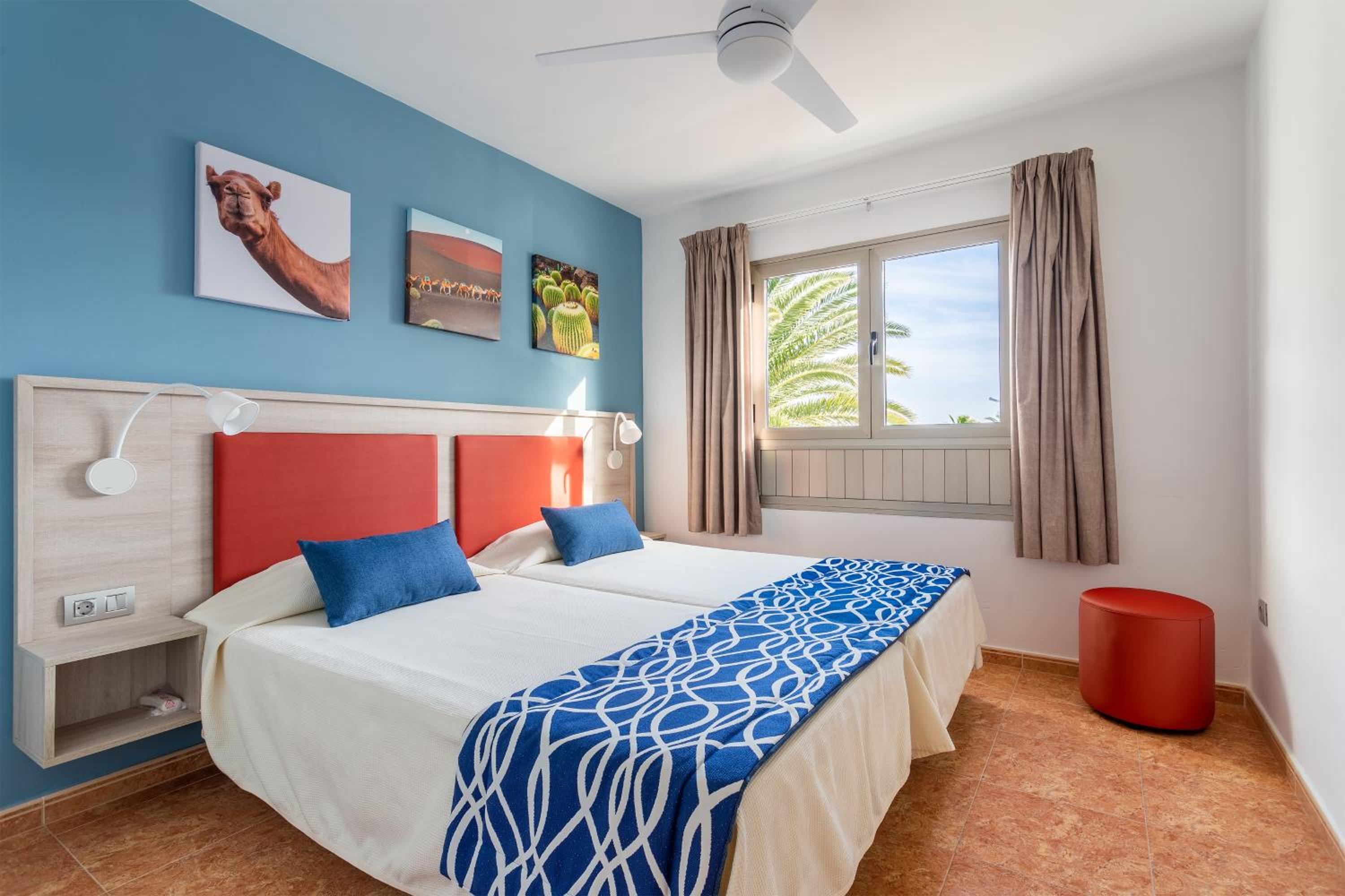 Apartamento de una habitación con vista a la piscina (2 adultos)