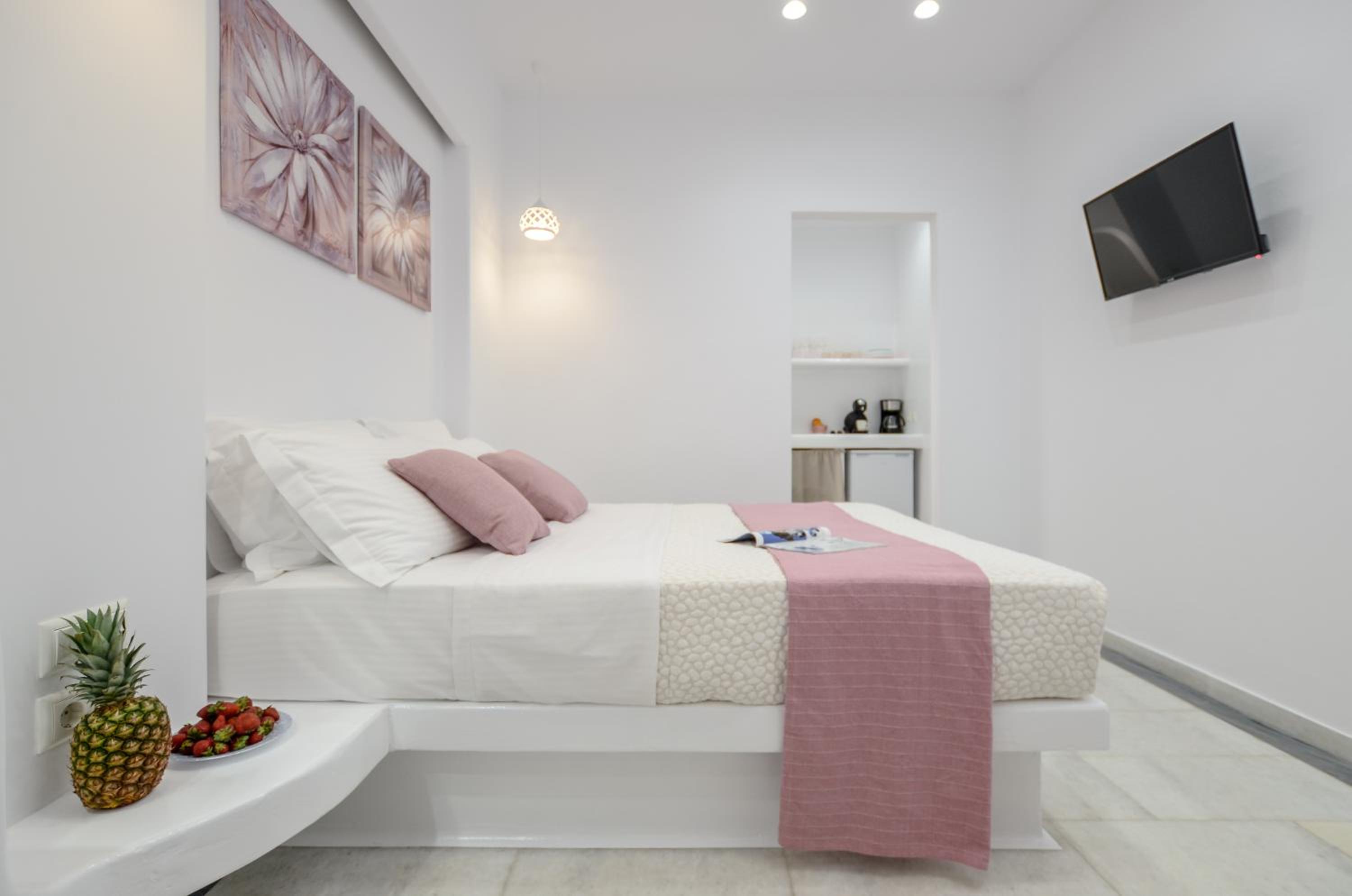 One-Bedroom Apartment - Photo 33