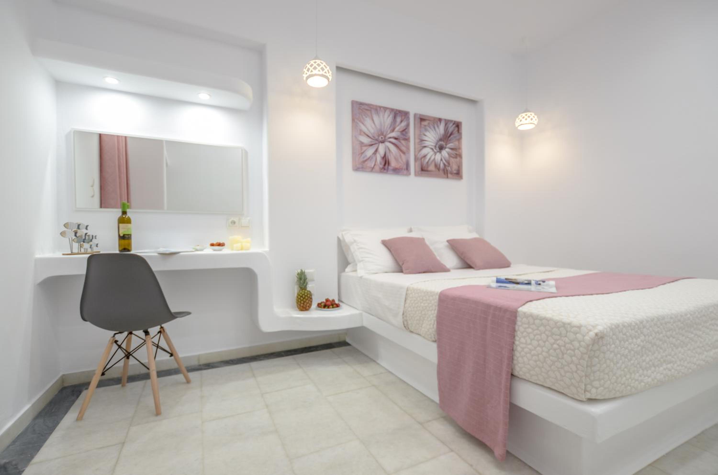 One-Bedroom Apartment - Photo 32