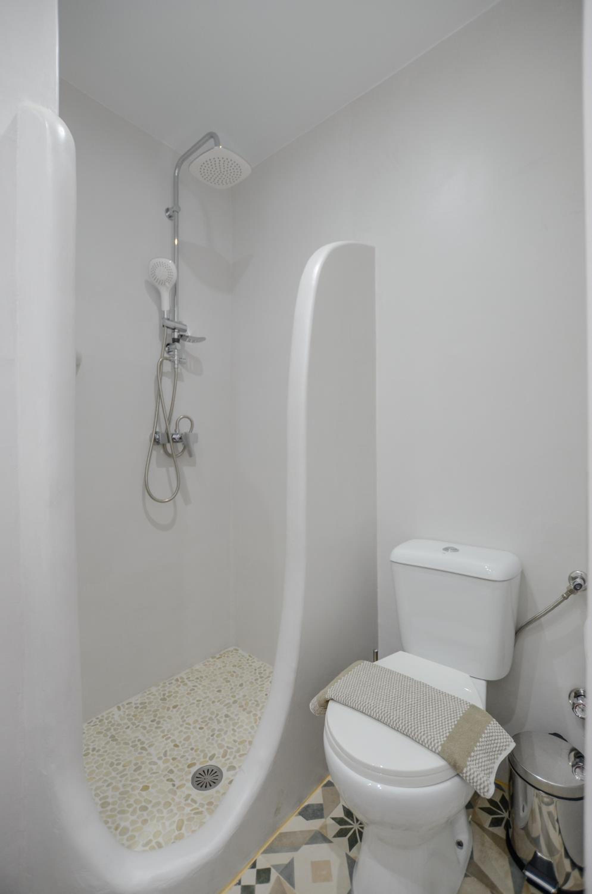 One-Bedroom Apartment - Photo 31