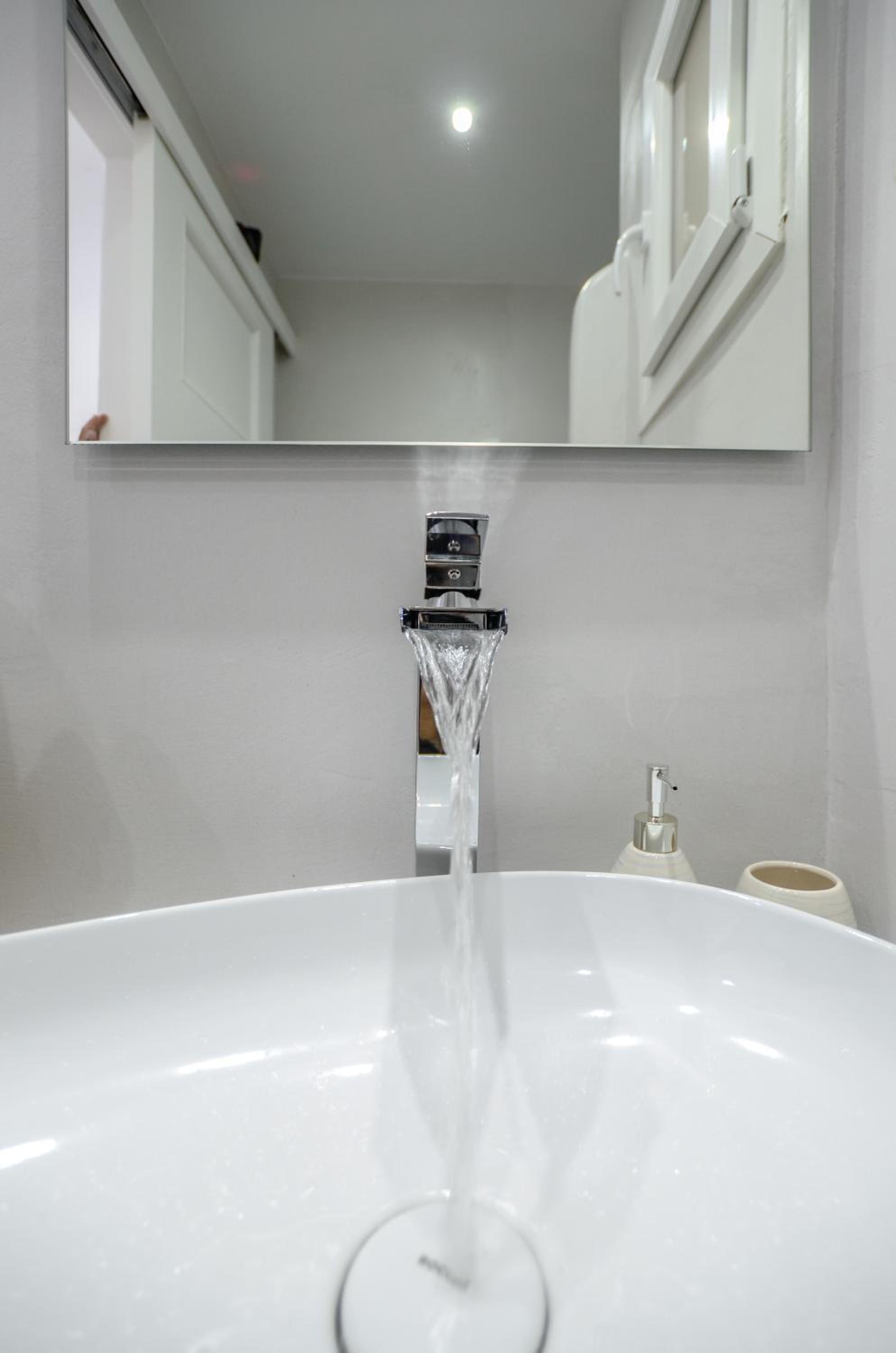 One-Bedroom Apartment - Photo 26