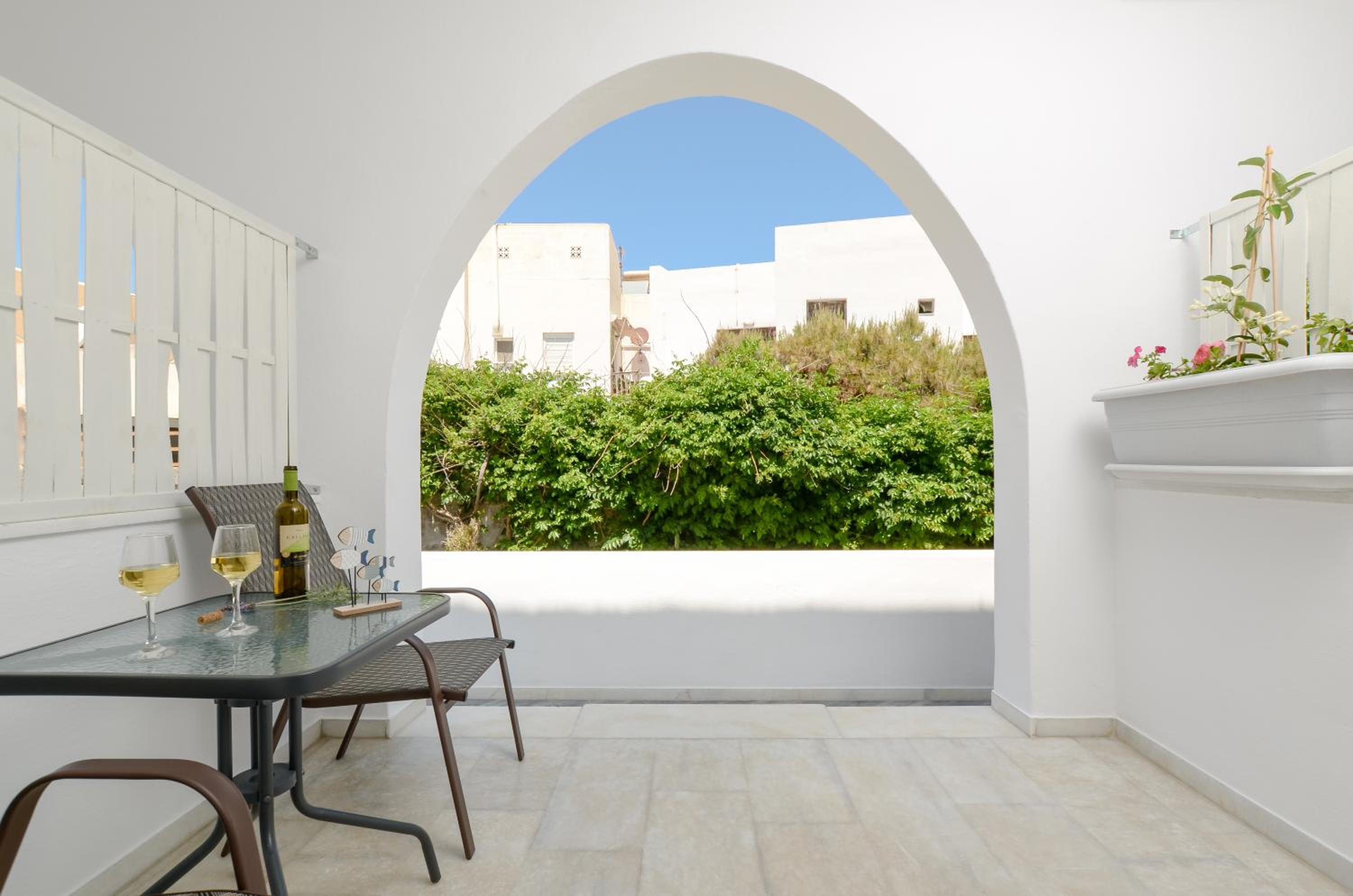 One-Bedroom Apartment - Photo 20