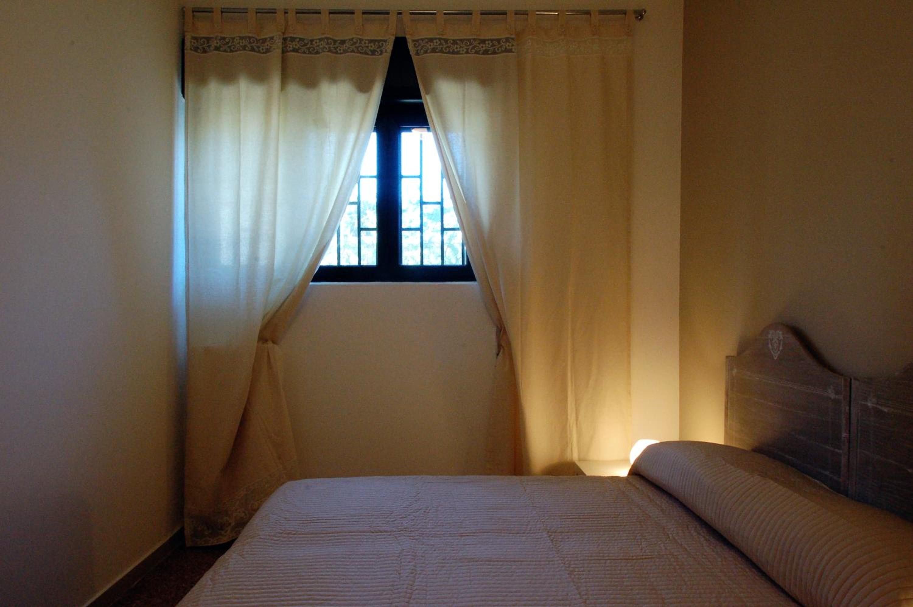 Double or Twin Room - Photo 8