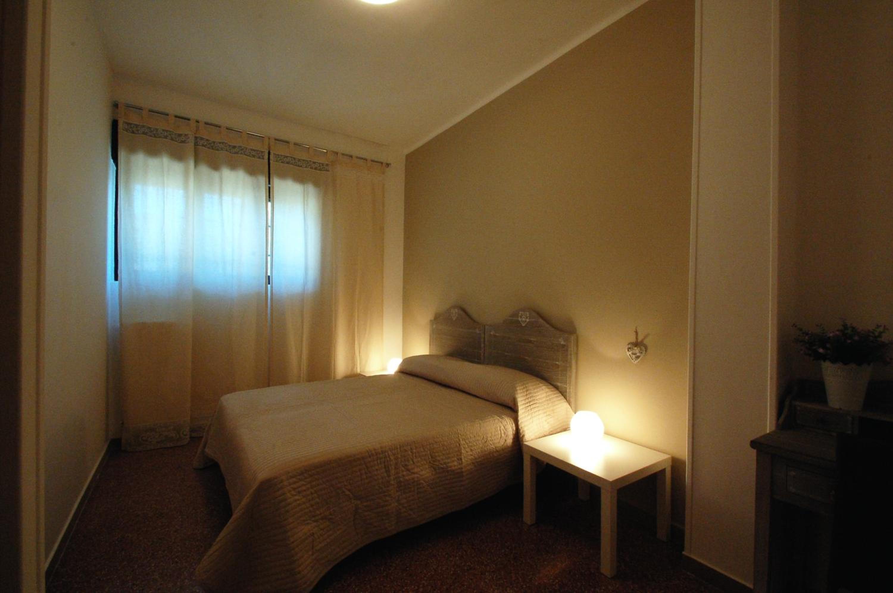 Double or Twin Room - Photo 28