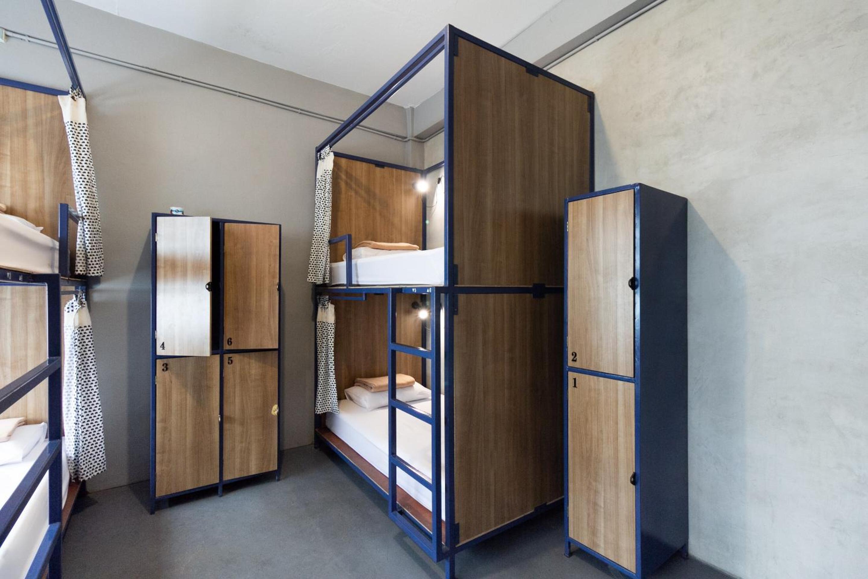 Bed in 6-Bed Mixed Dormitory Room photo 2