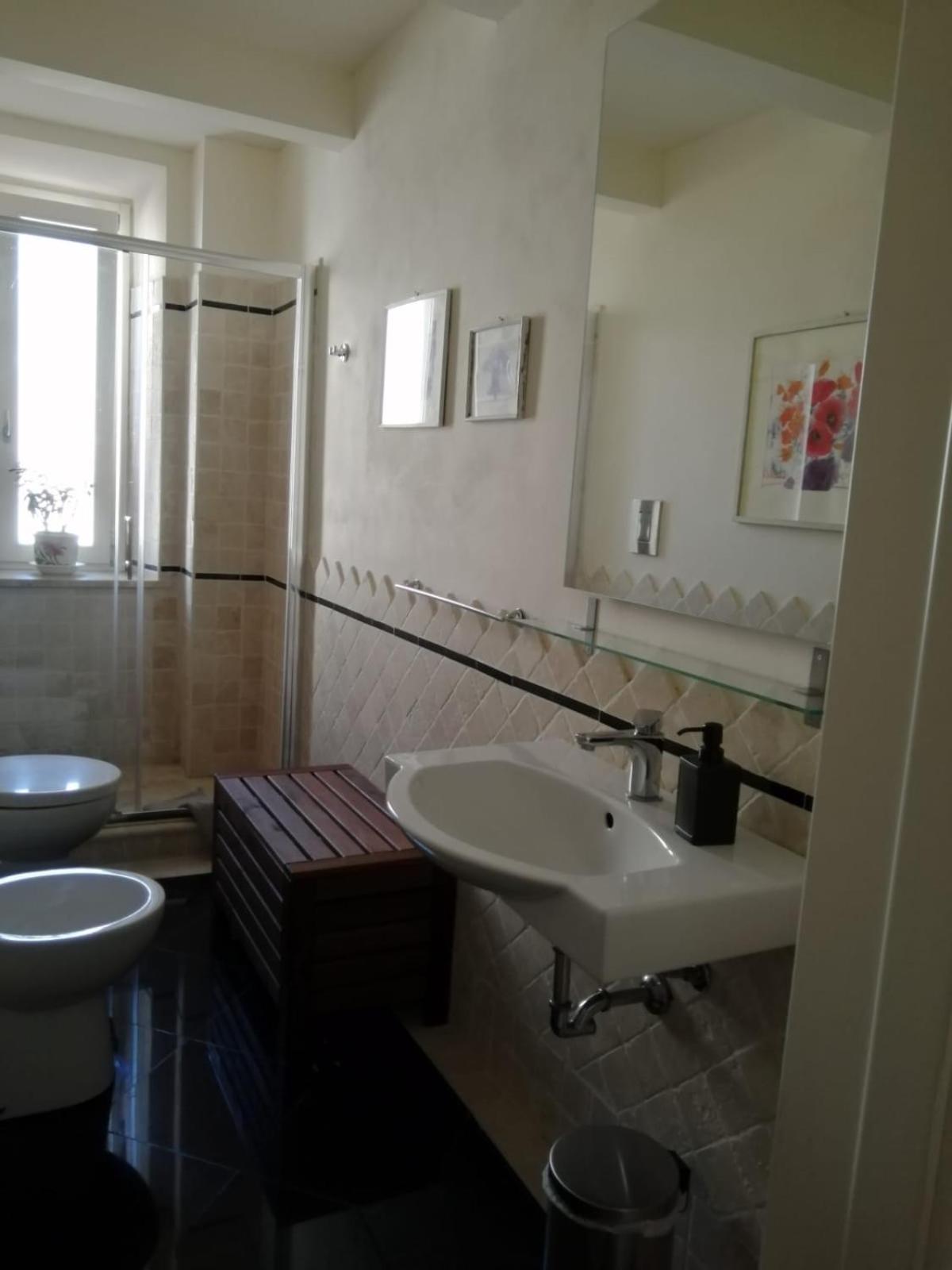 One-Bedroom Apartment - Photo 5