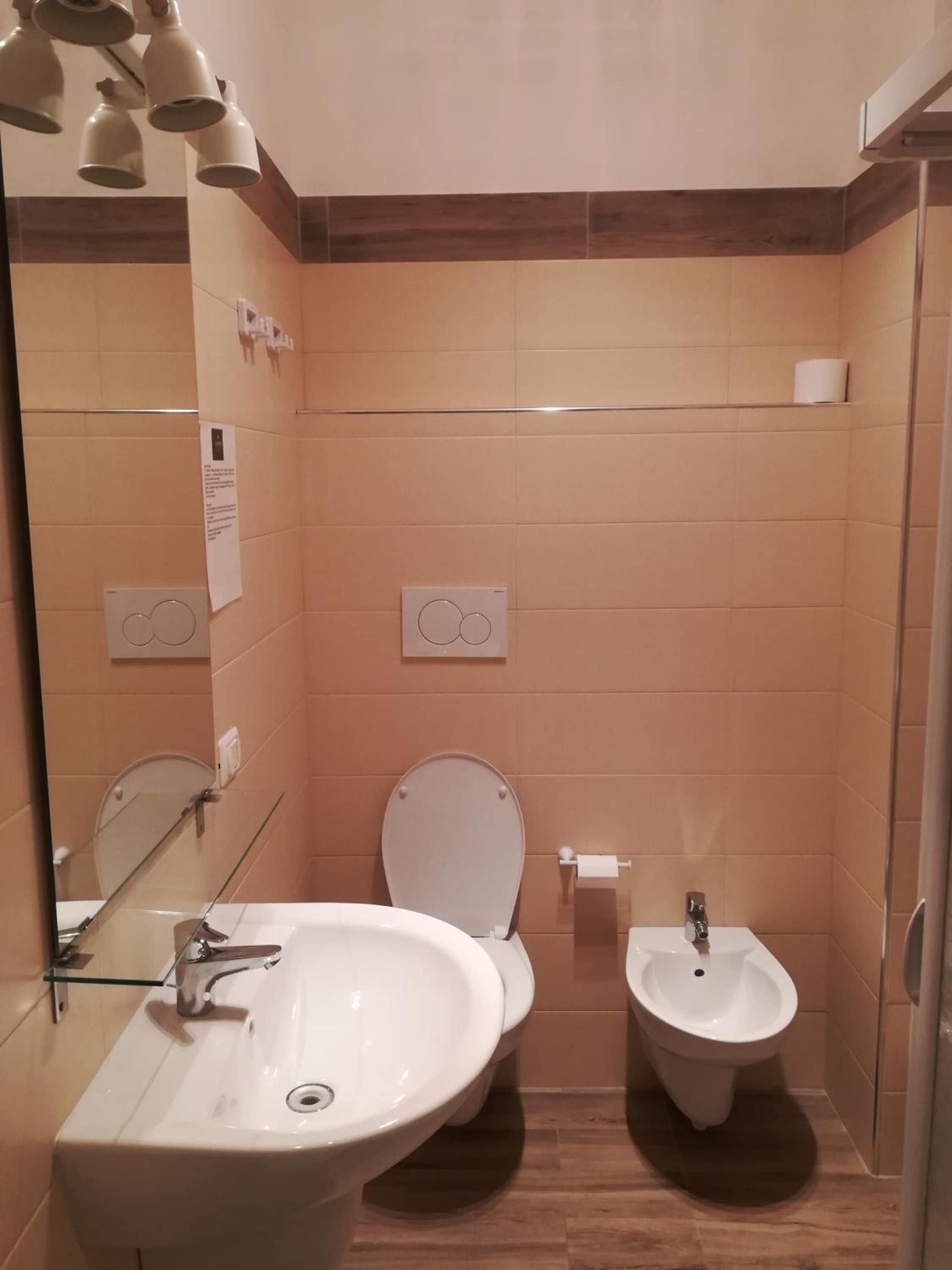 Double or Twin Room - Photo 30