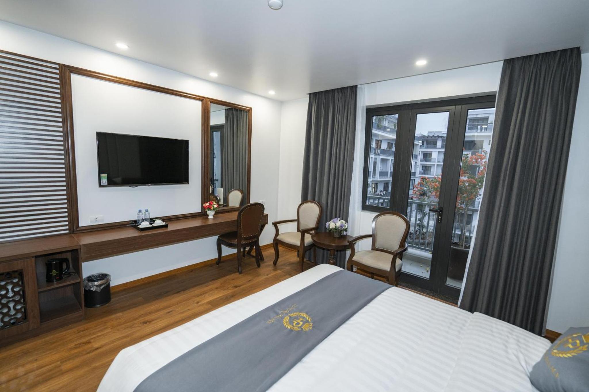 Deluxe Double Room with Balcony