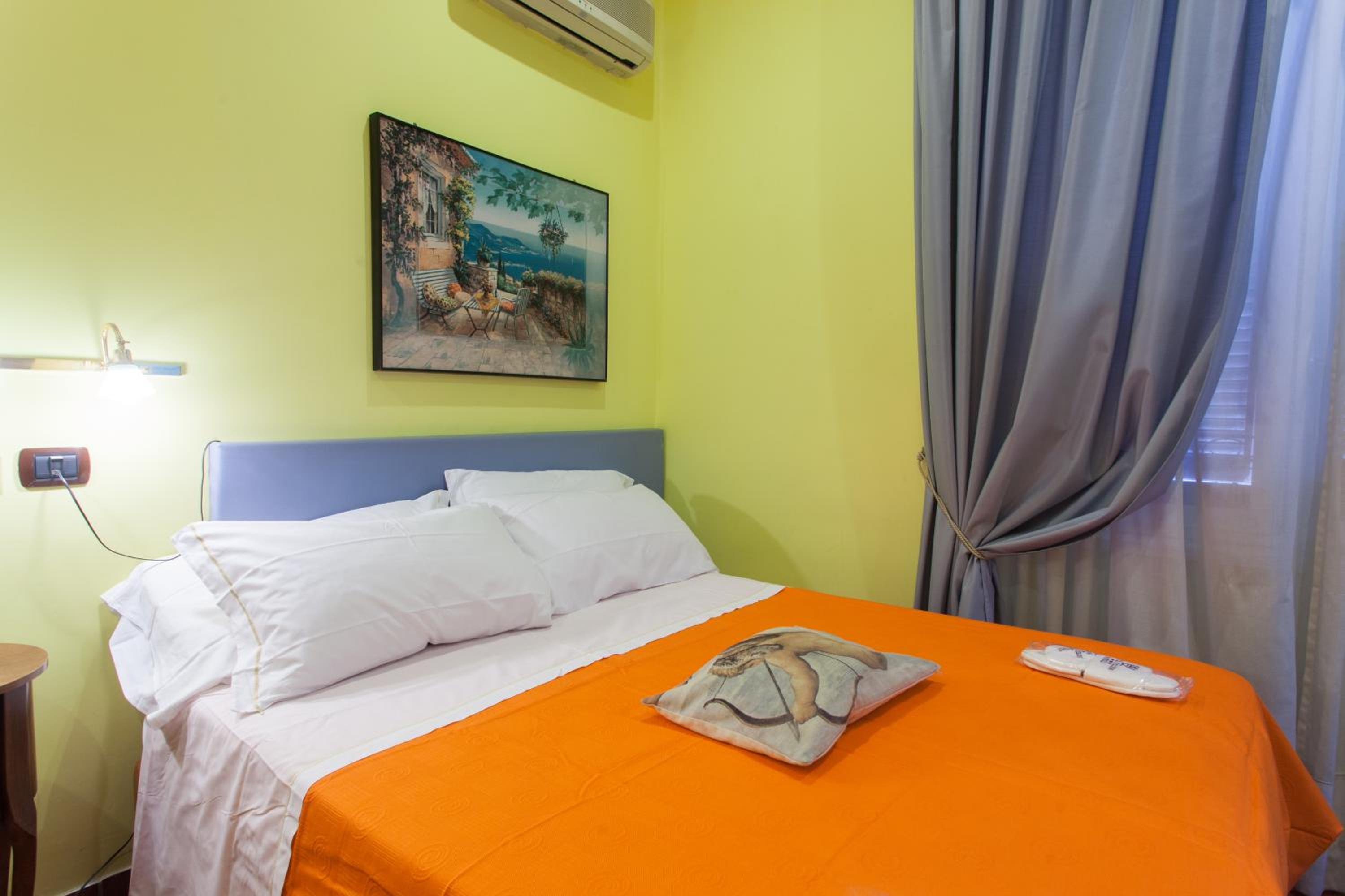 Double or Twin Room - Photo 1