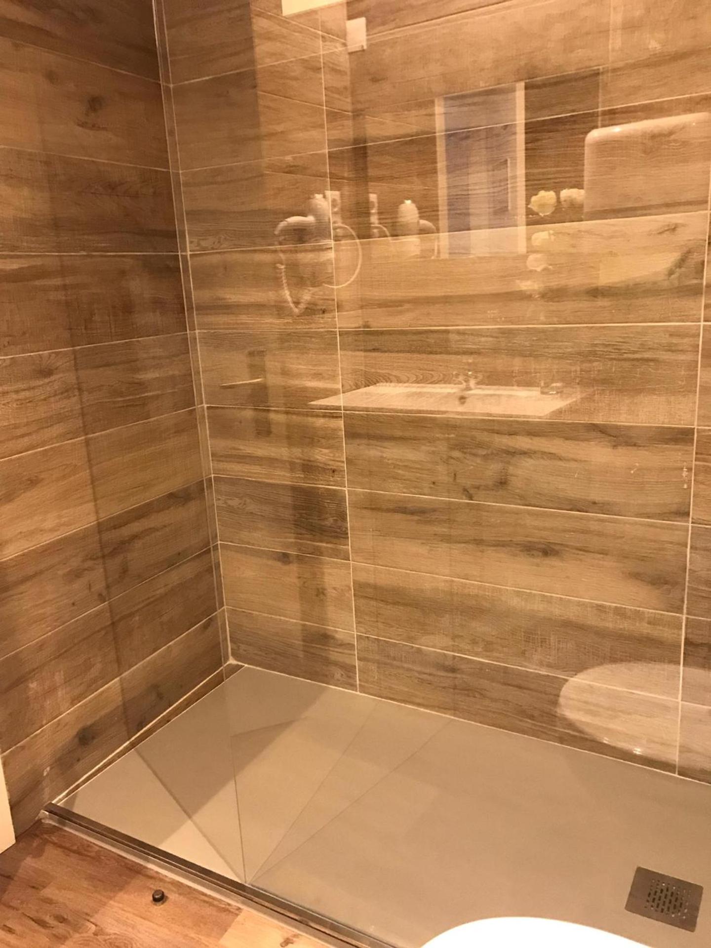 Double Room with Shared Bathroom photo 2
