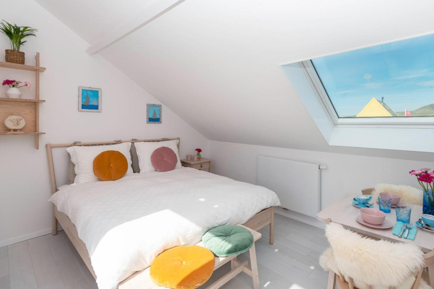 Deluxe Double Room with Balcony photo 2