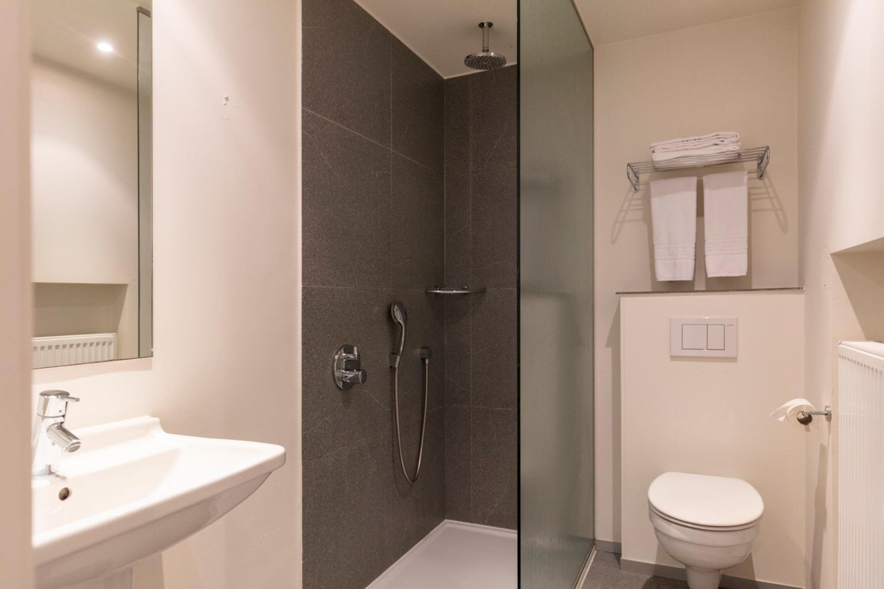 Medium Twin Room photo 3