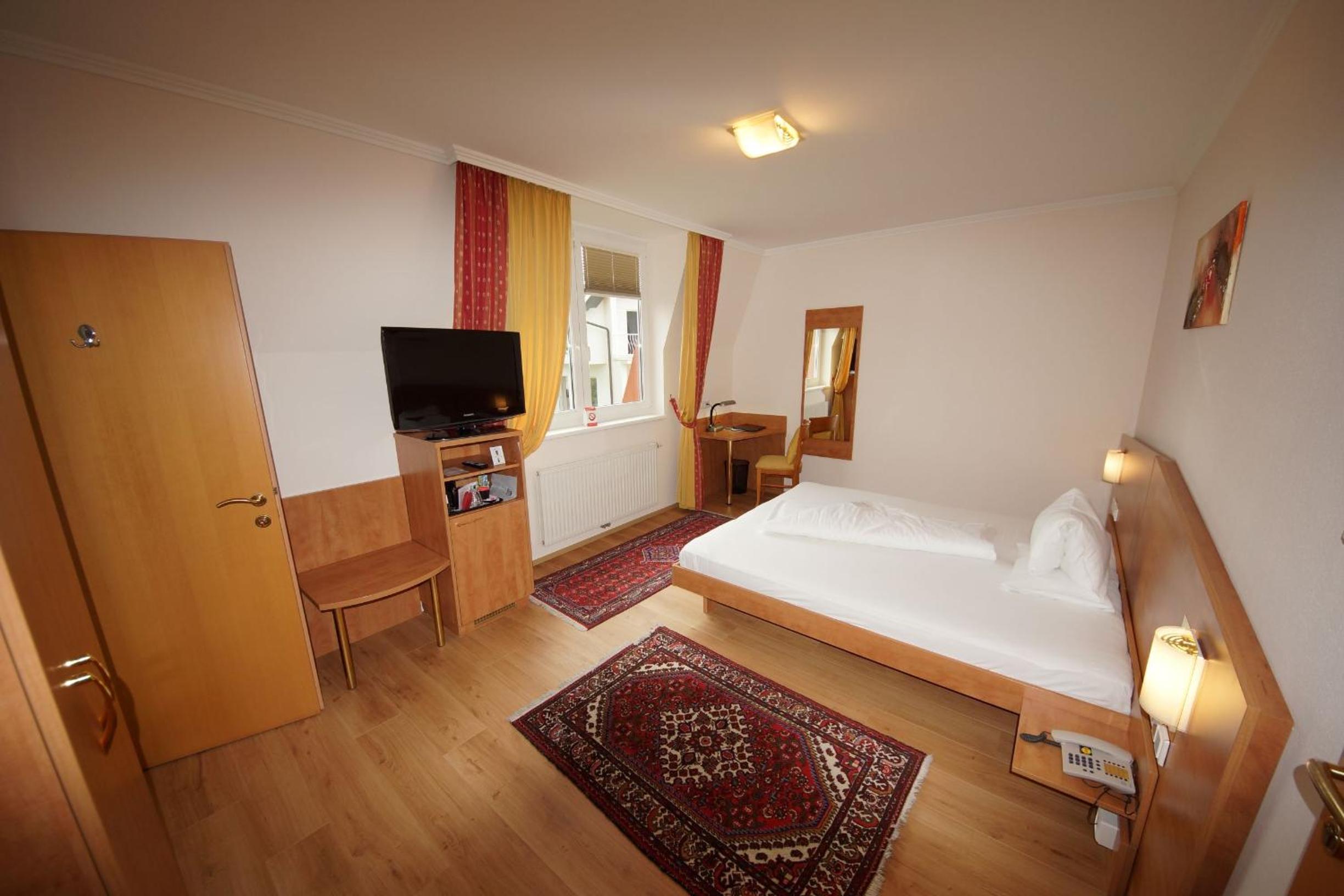 Standard Double Room incl. Parking if available photo 3