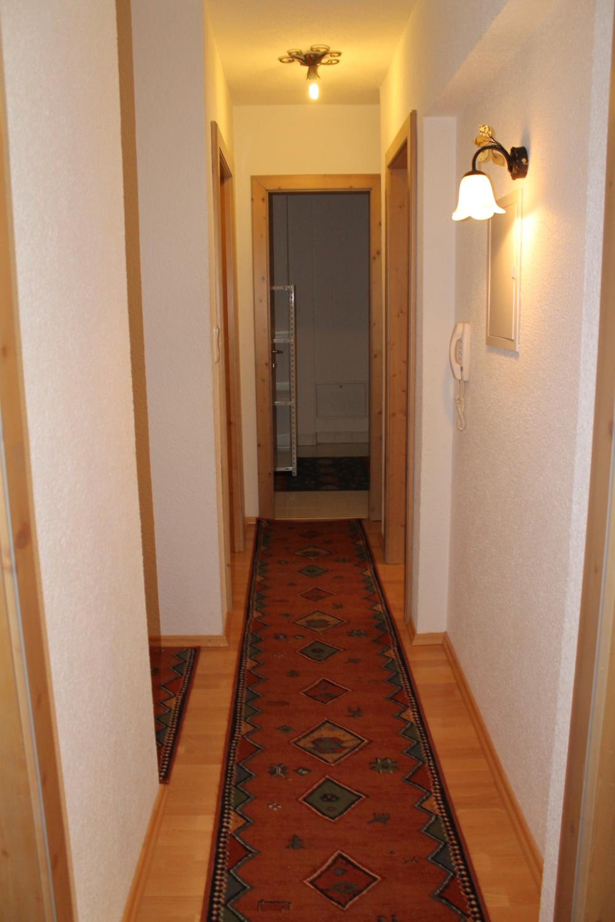Two-Bedroom Apartment with Balcony photo 2