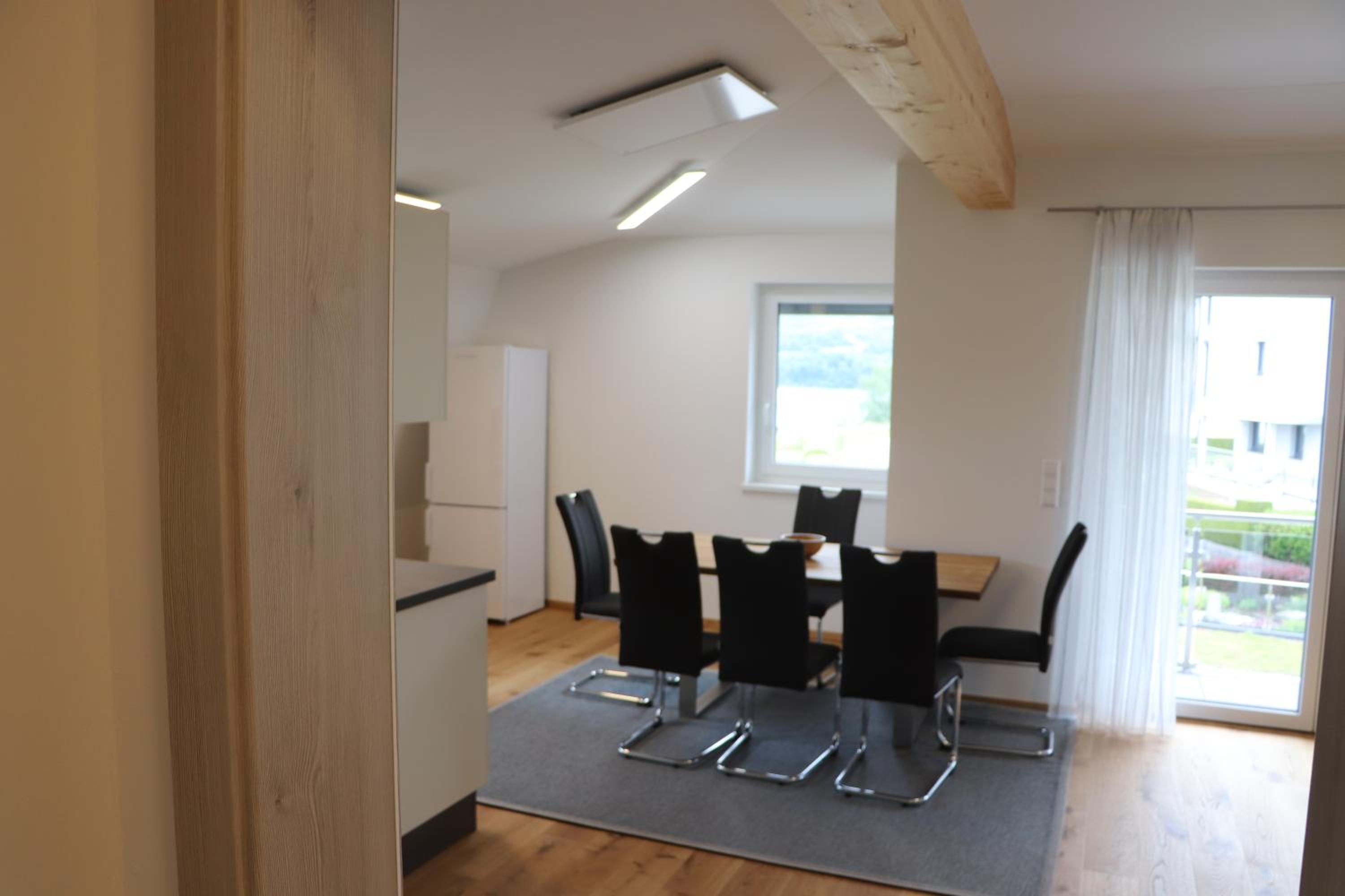 Apartment with Lake View photo 2