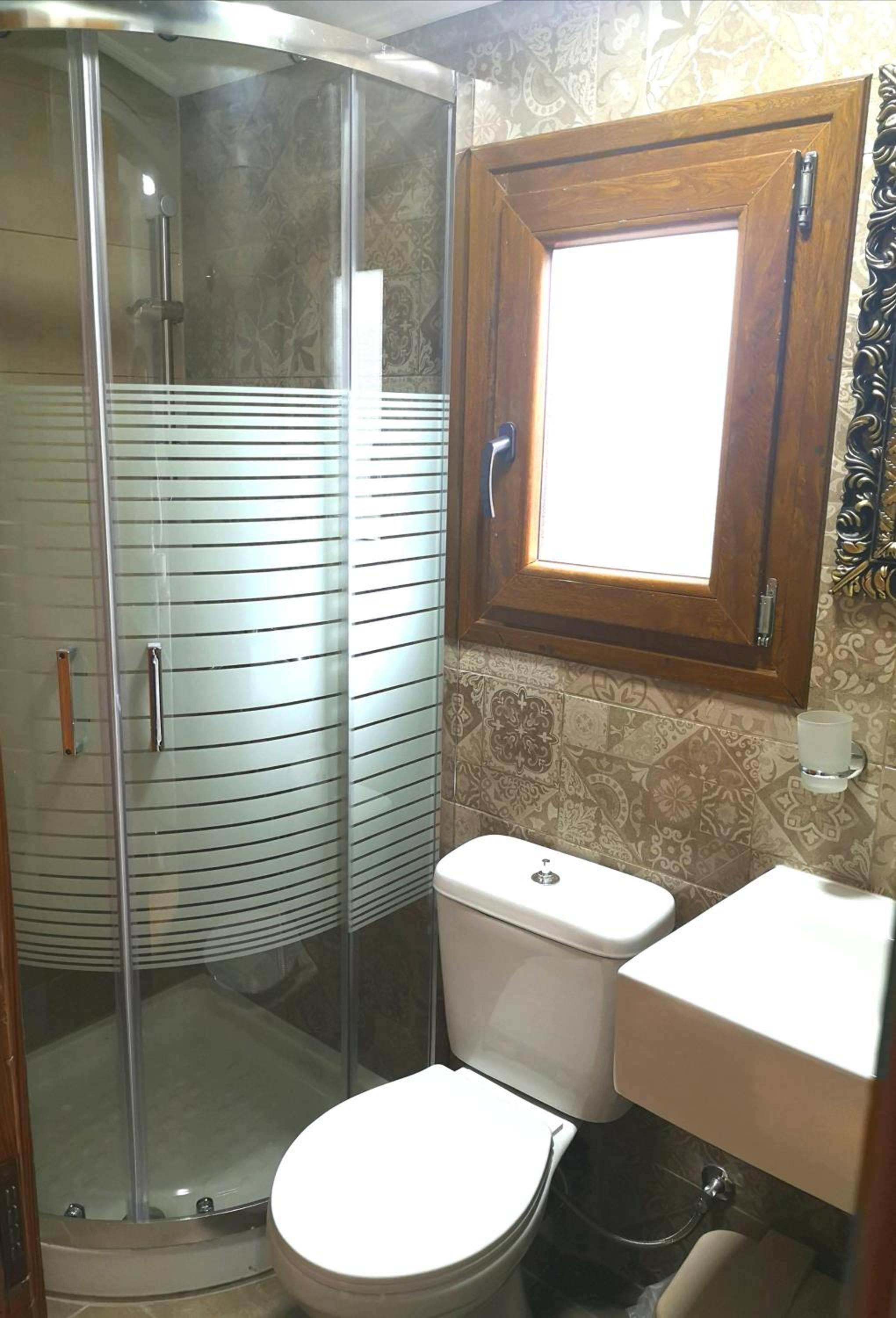 Standard Double or Twin Studio - Photo 9