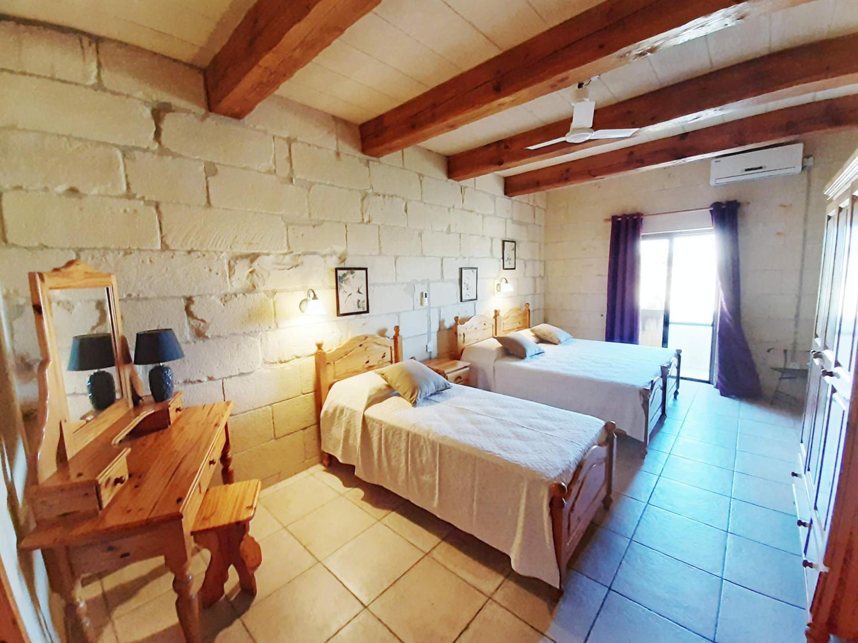 Villa photo 1