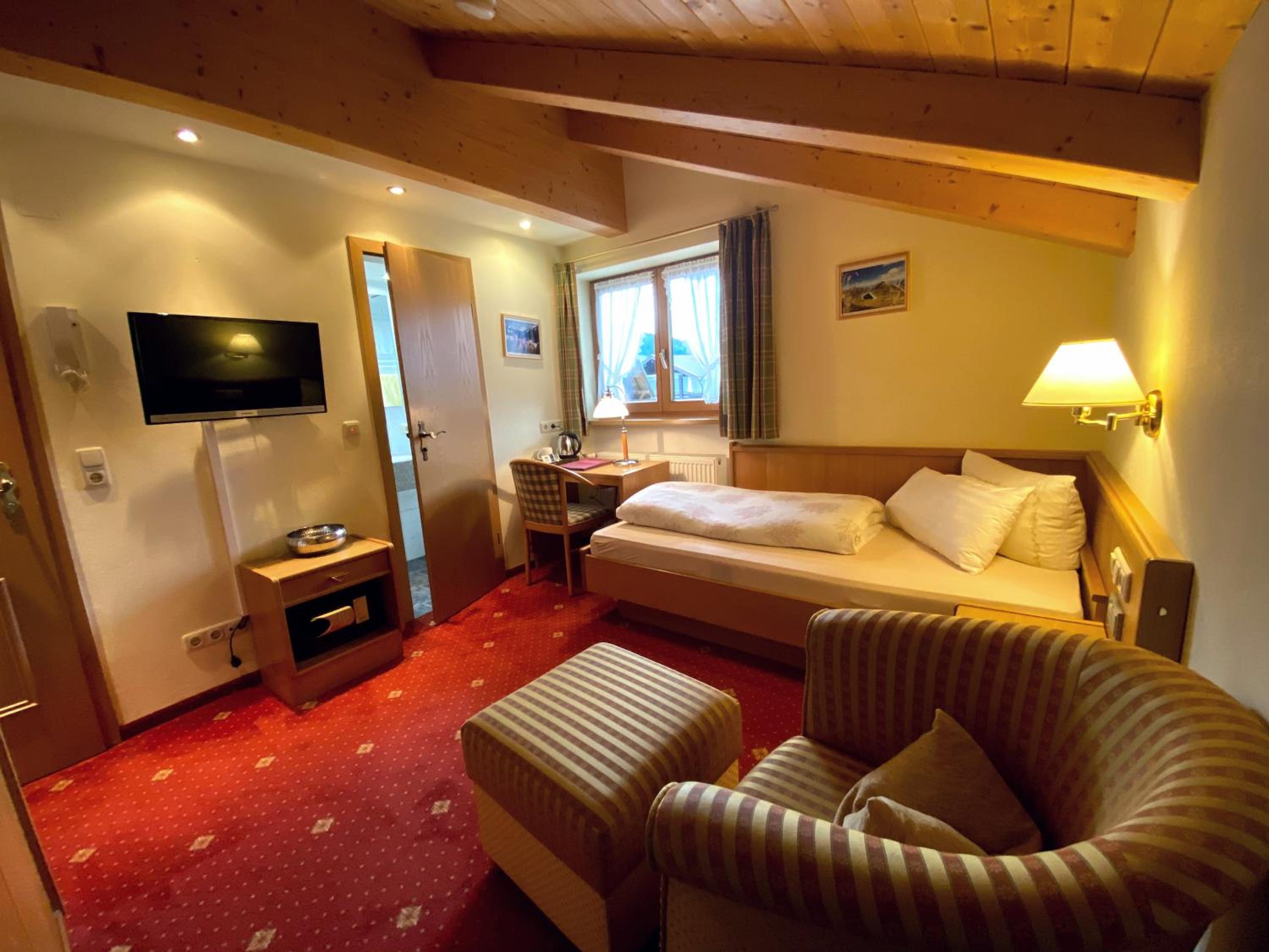 Single Room photo 2