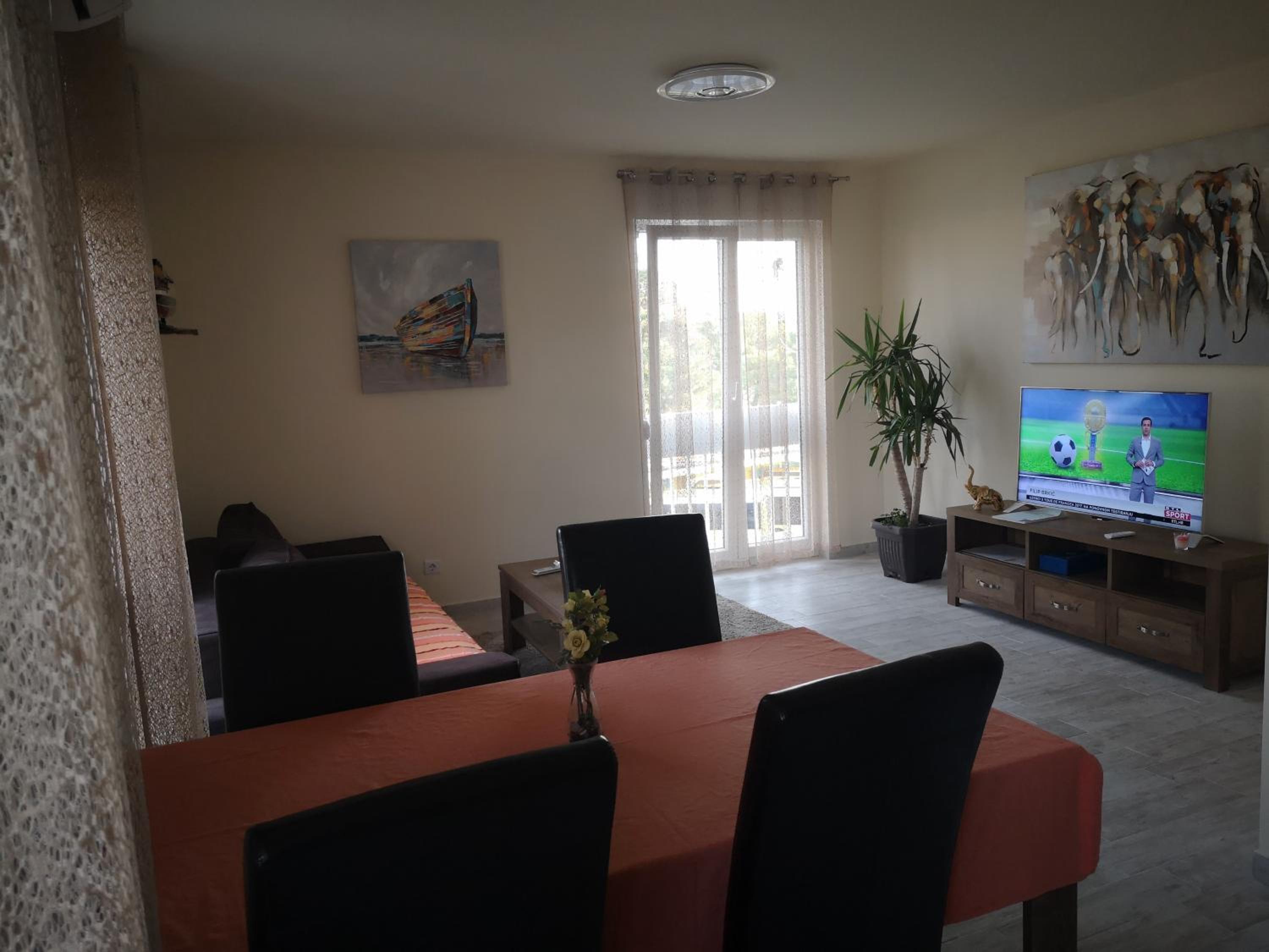 Apartment with Sea View - Photo 33