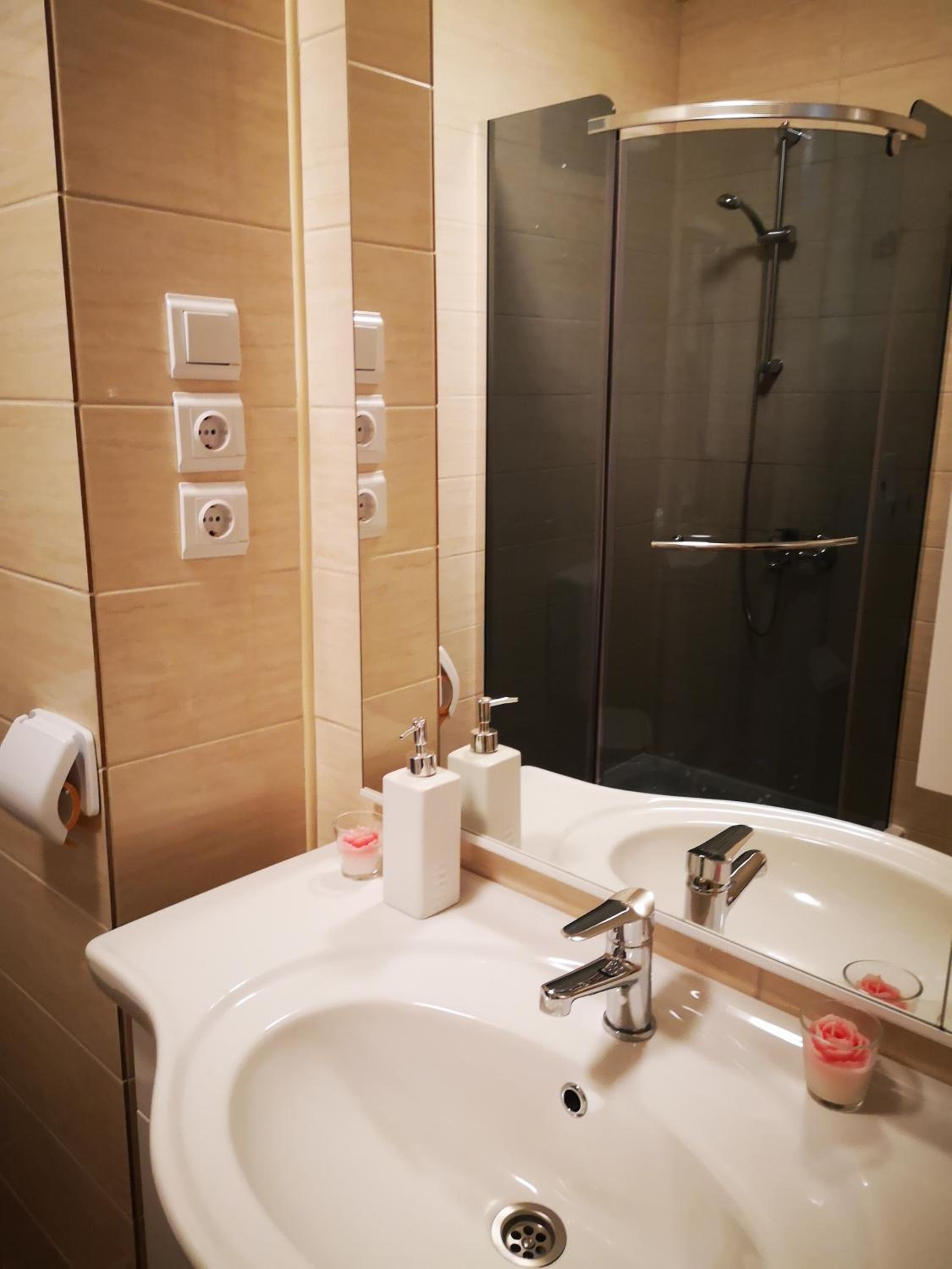 Apartment with Sea View - Photo 36